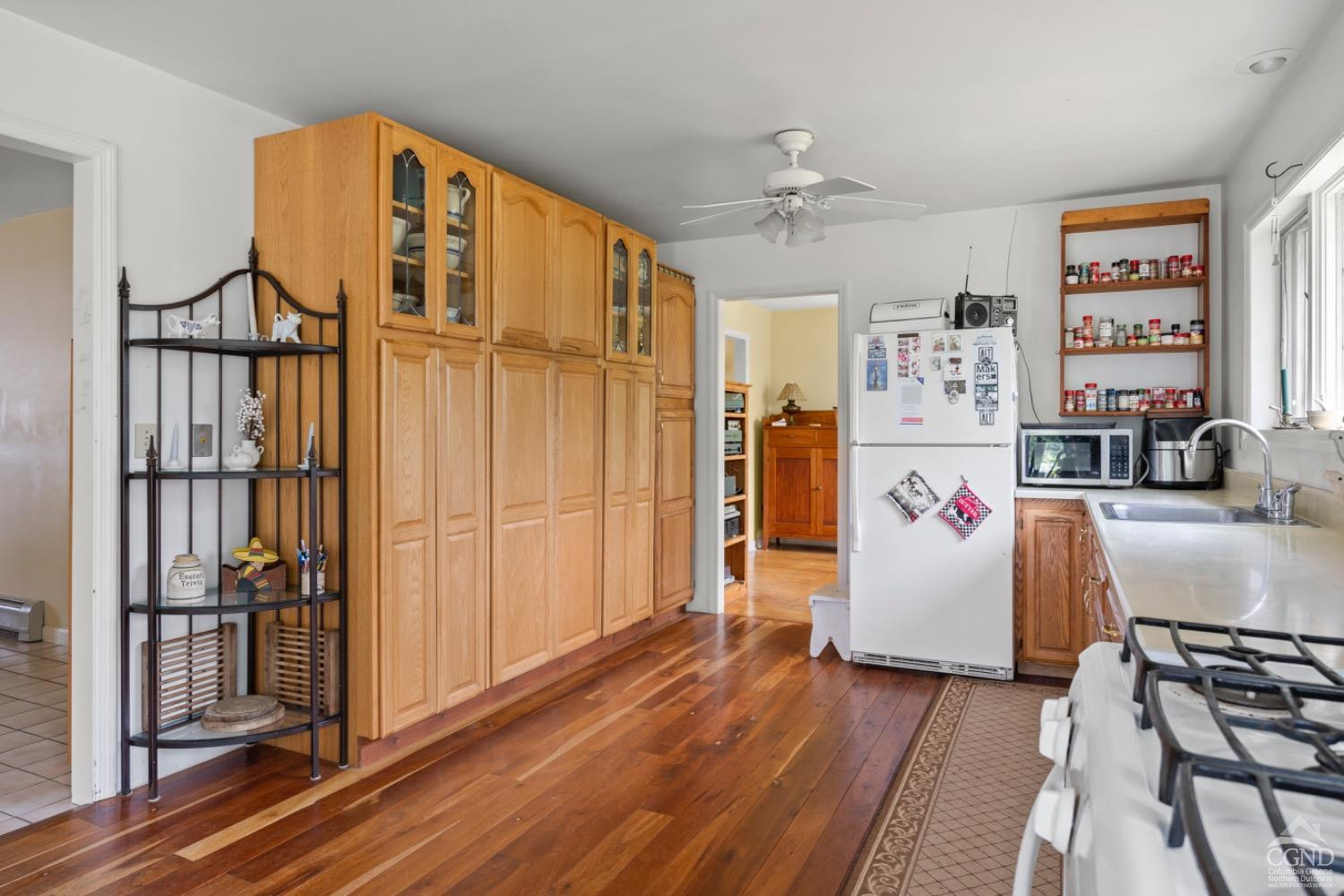 37 Stonegate Rd