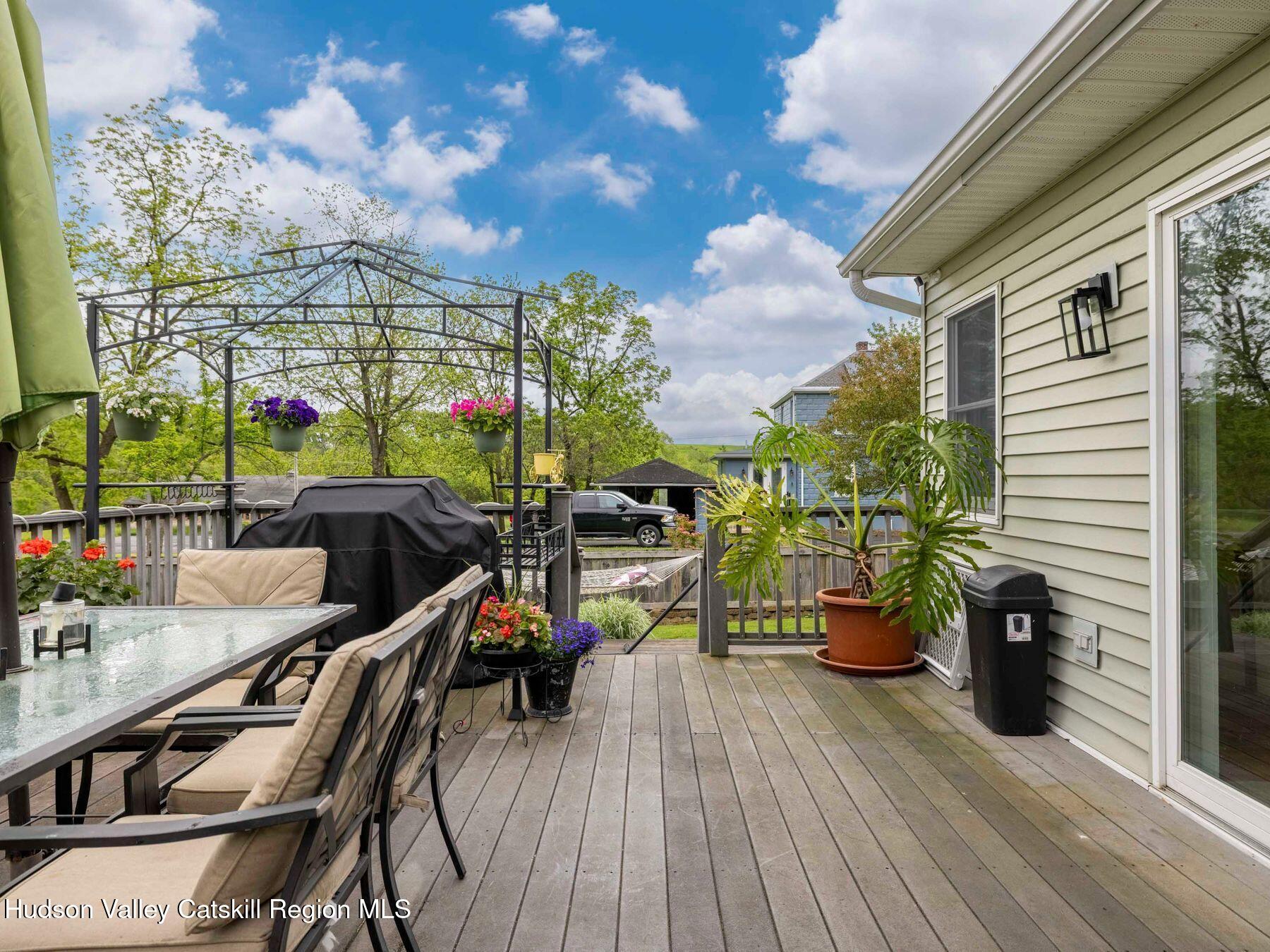 15 Old Walnut Street