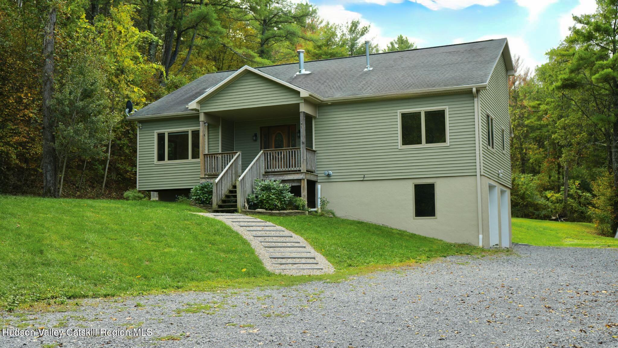 86 Paul Horn Road