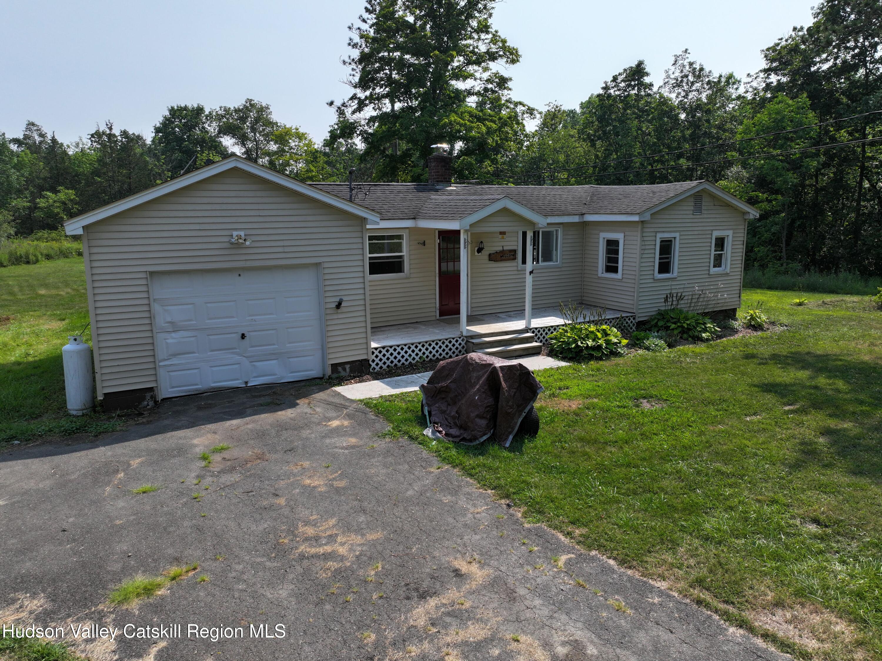 46 Kreitmeier Road, New Baltimore