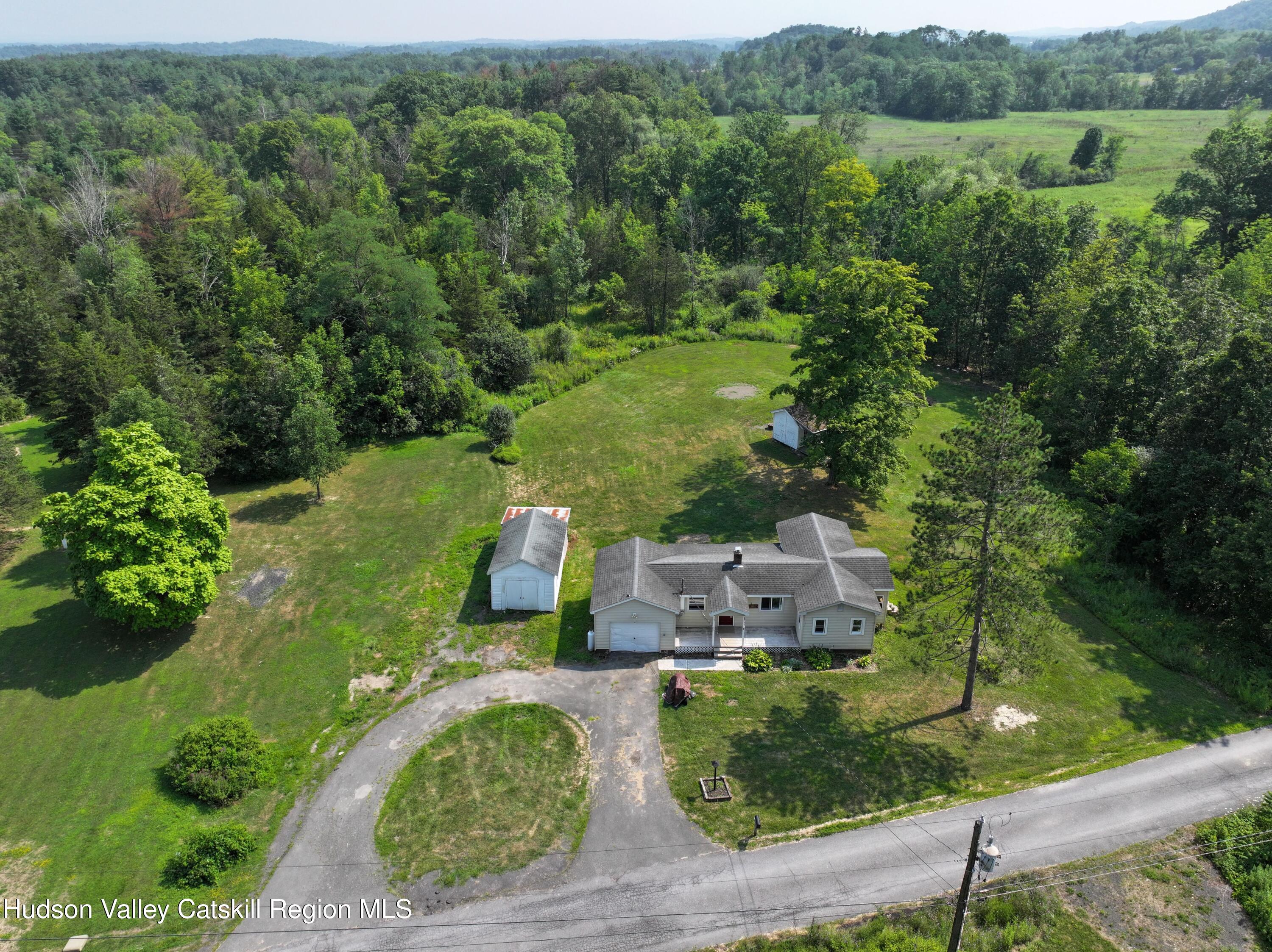 46 Kreitmeier Road, New Baltimore