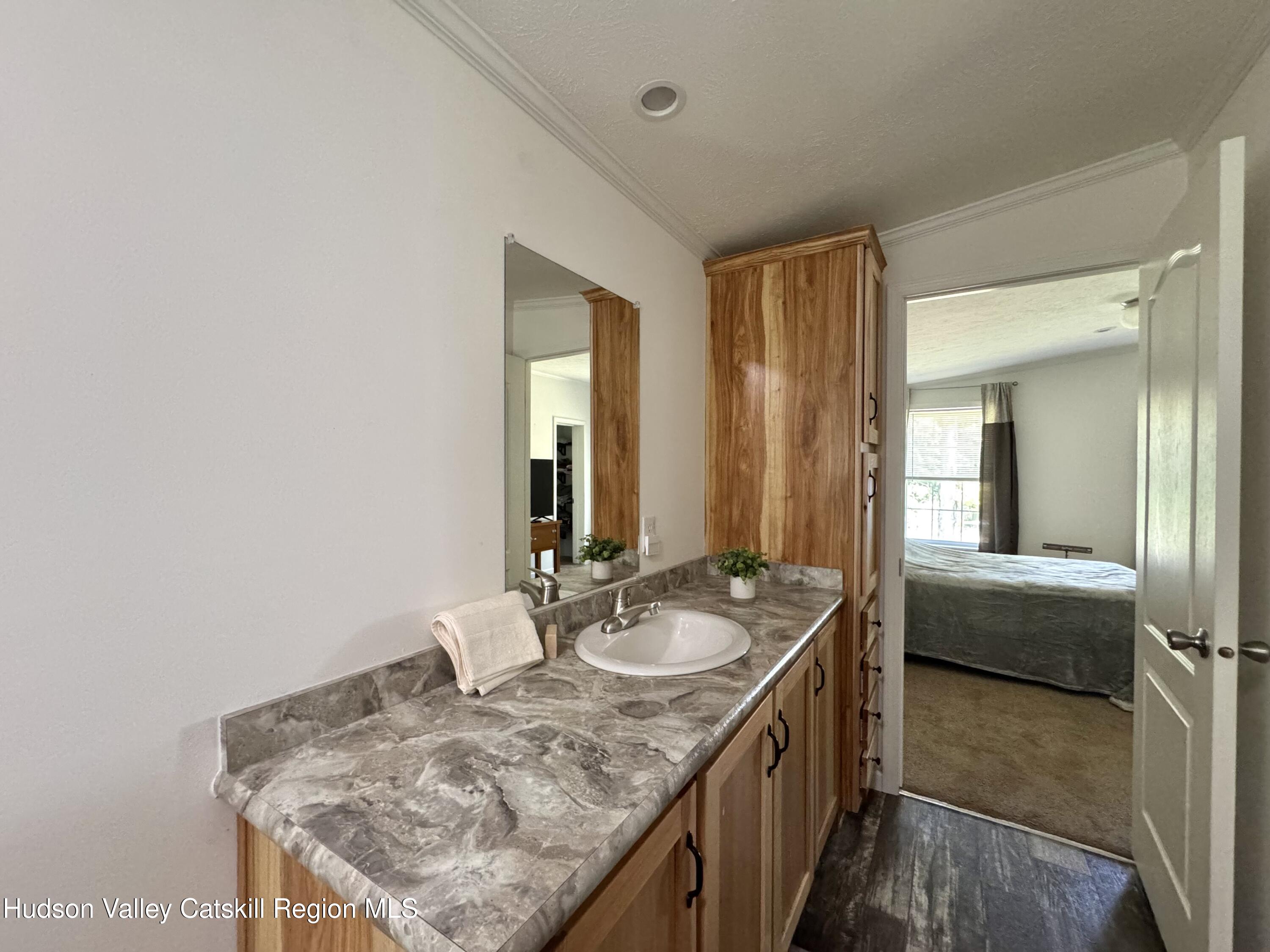 484 Edison Timmerman Road