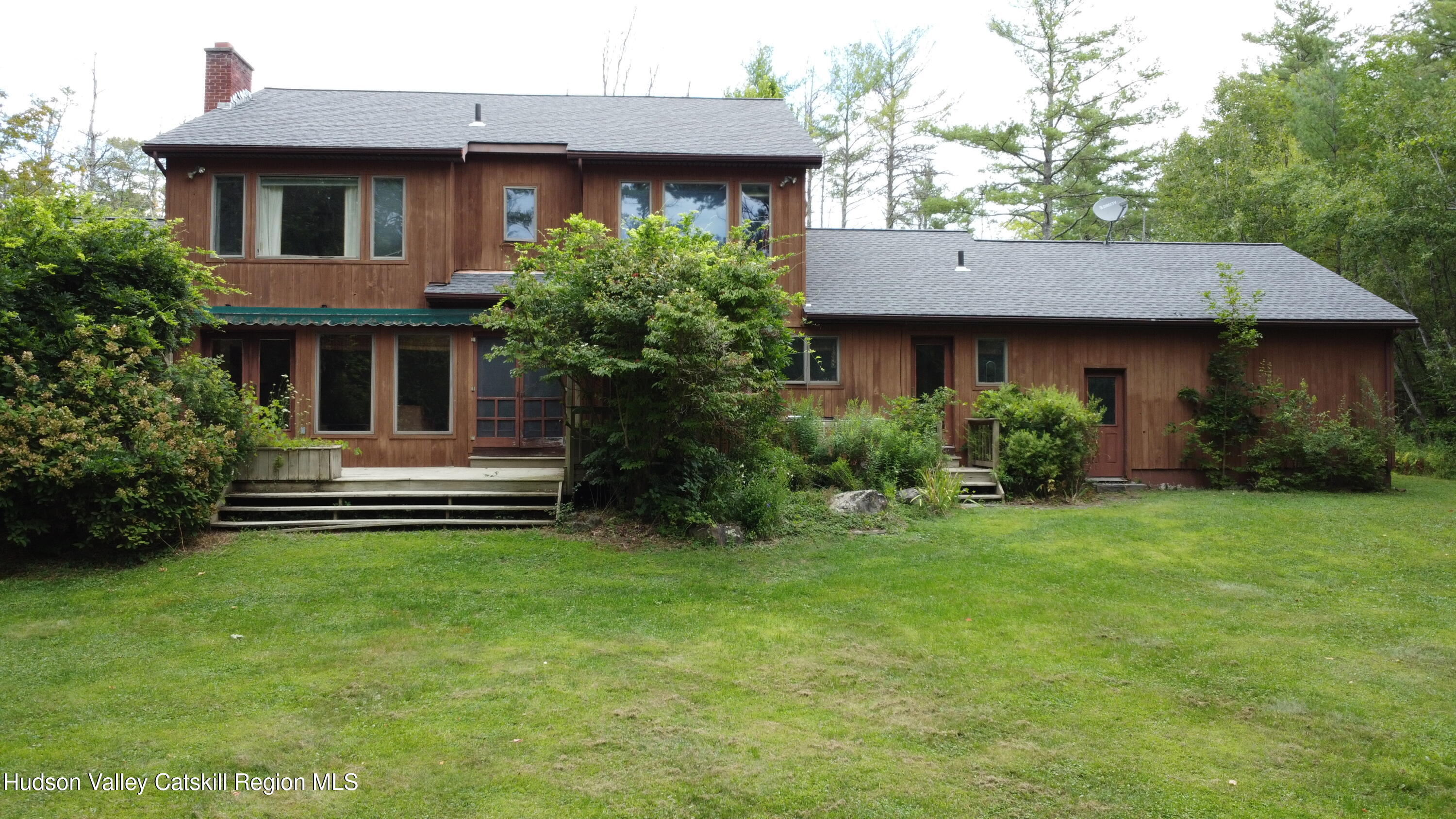 211 Meadow Brook Lane