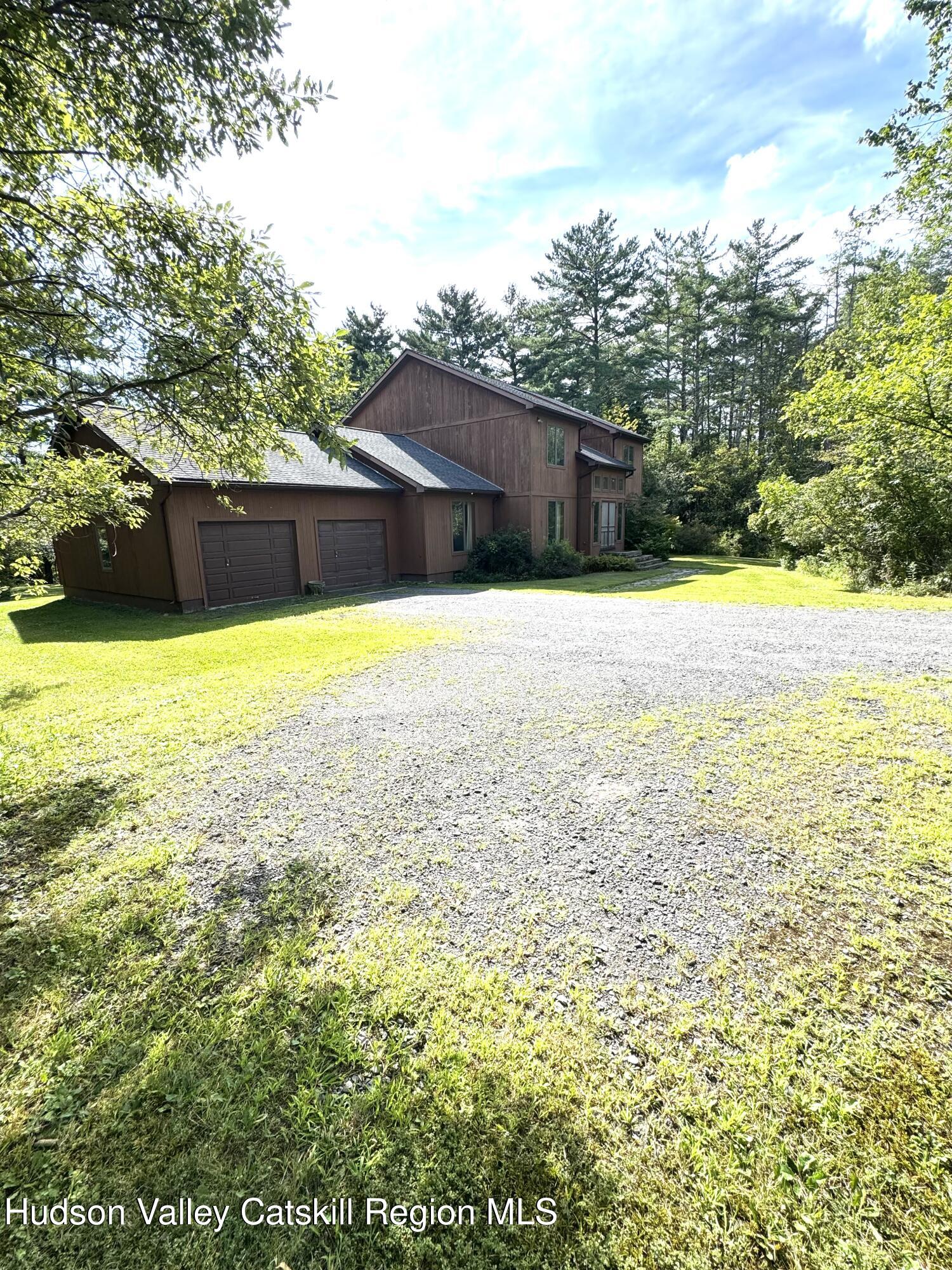 211 Meadow Brook Lane