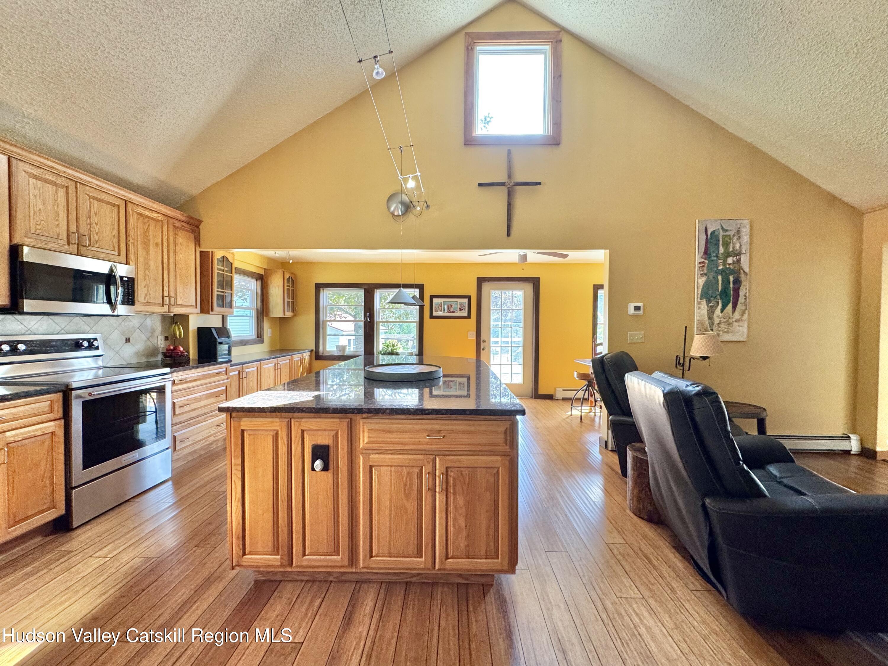 284 Alcove Road
