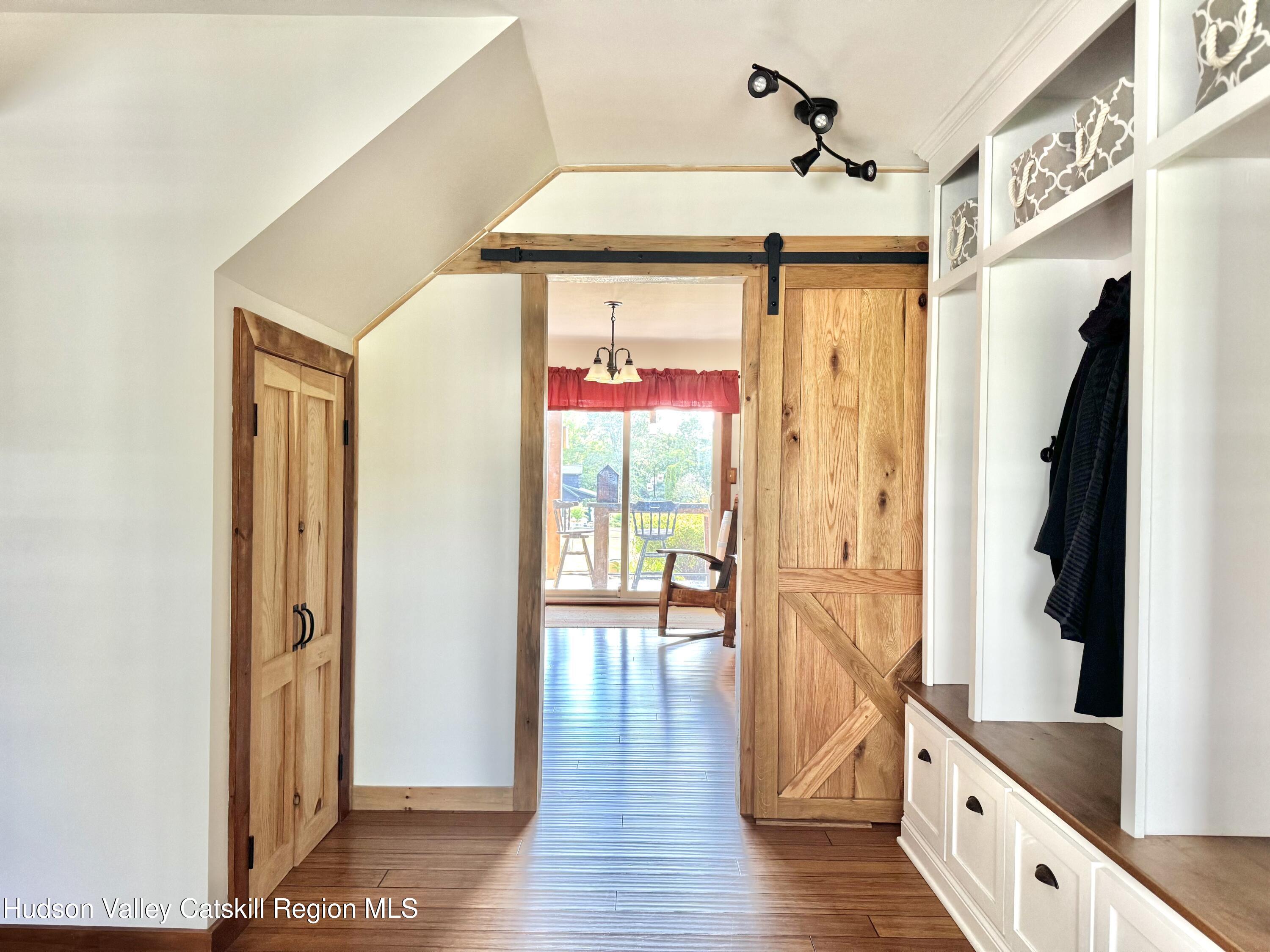 284 Alcove Road
