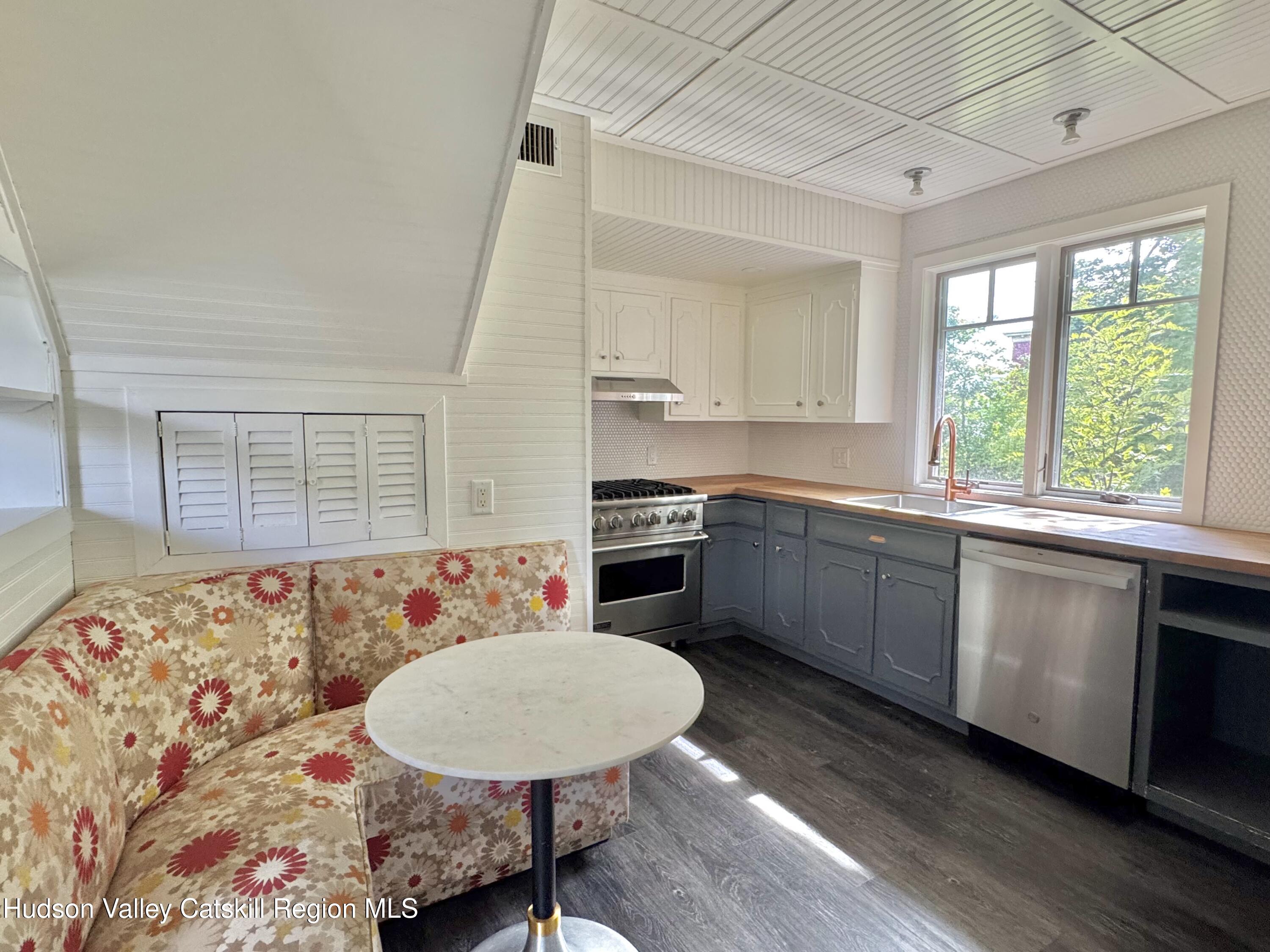 3 Pruyn Place