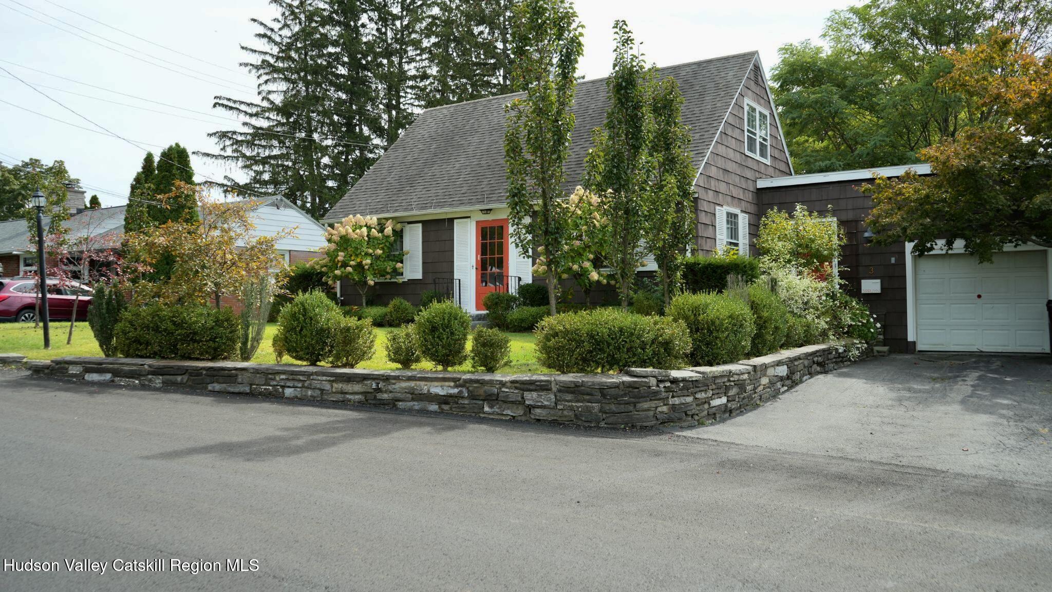 3 Pruyn Place