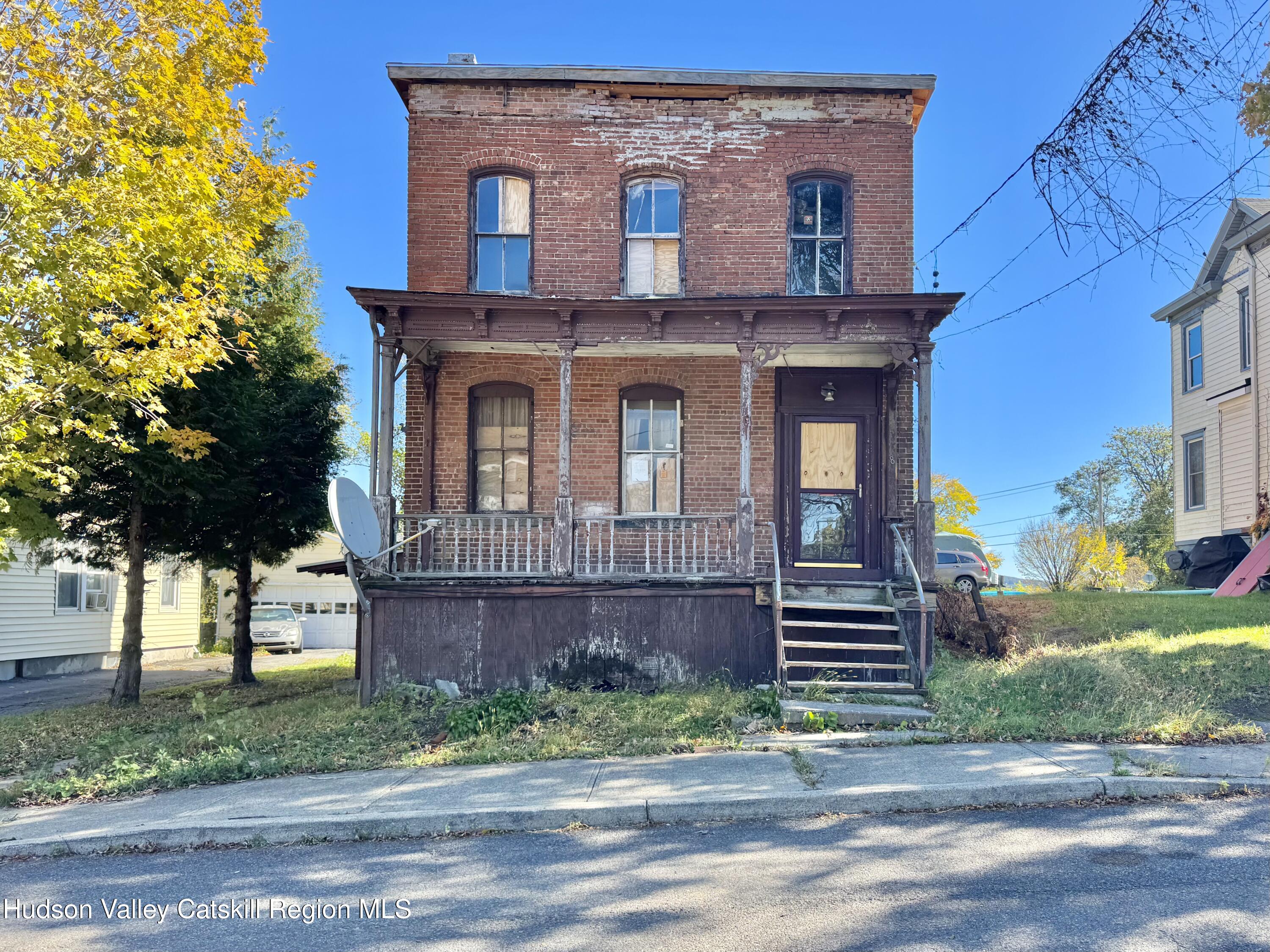 8 Howell Street, Catskill