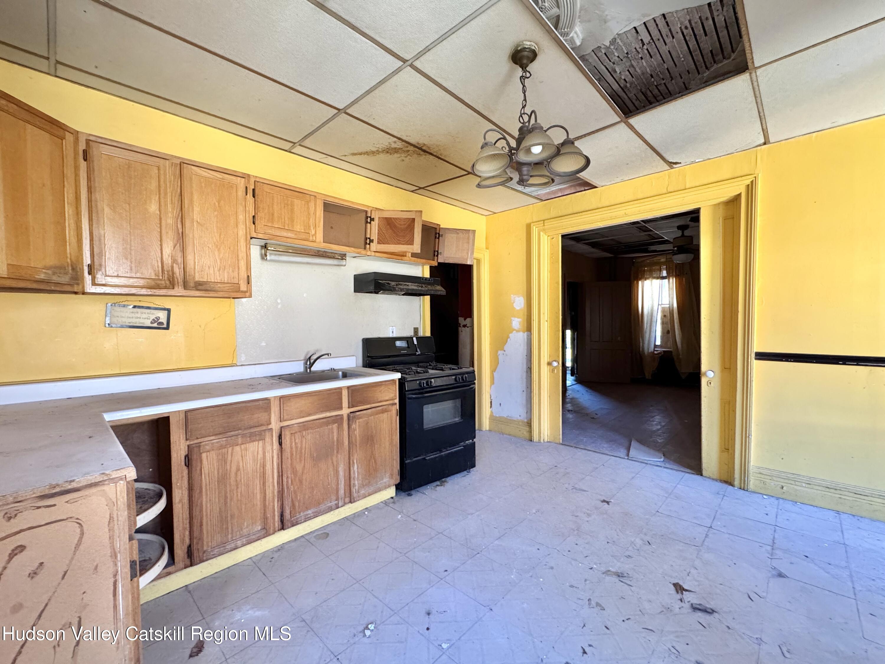 8 Howell Street, Catskill