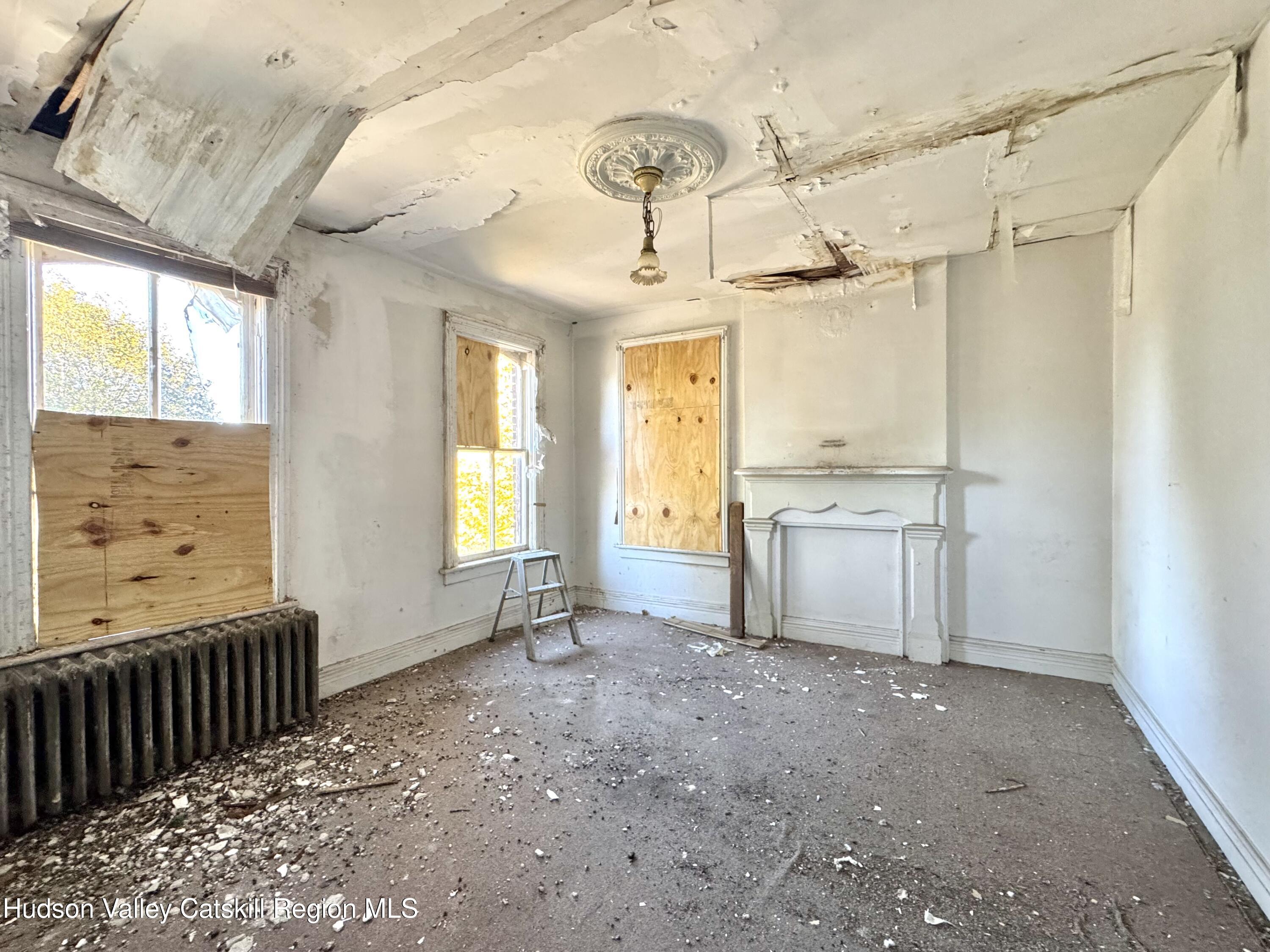 8 Howell Street, Catskill