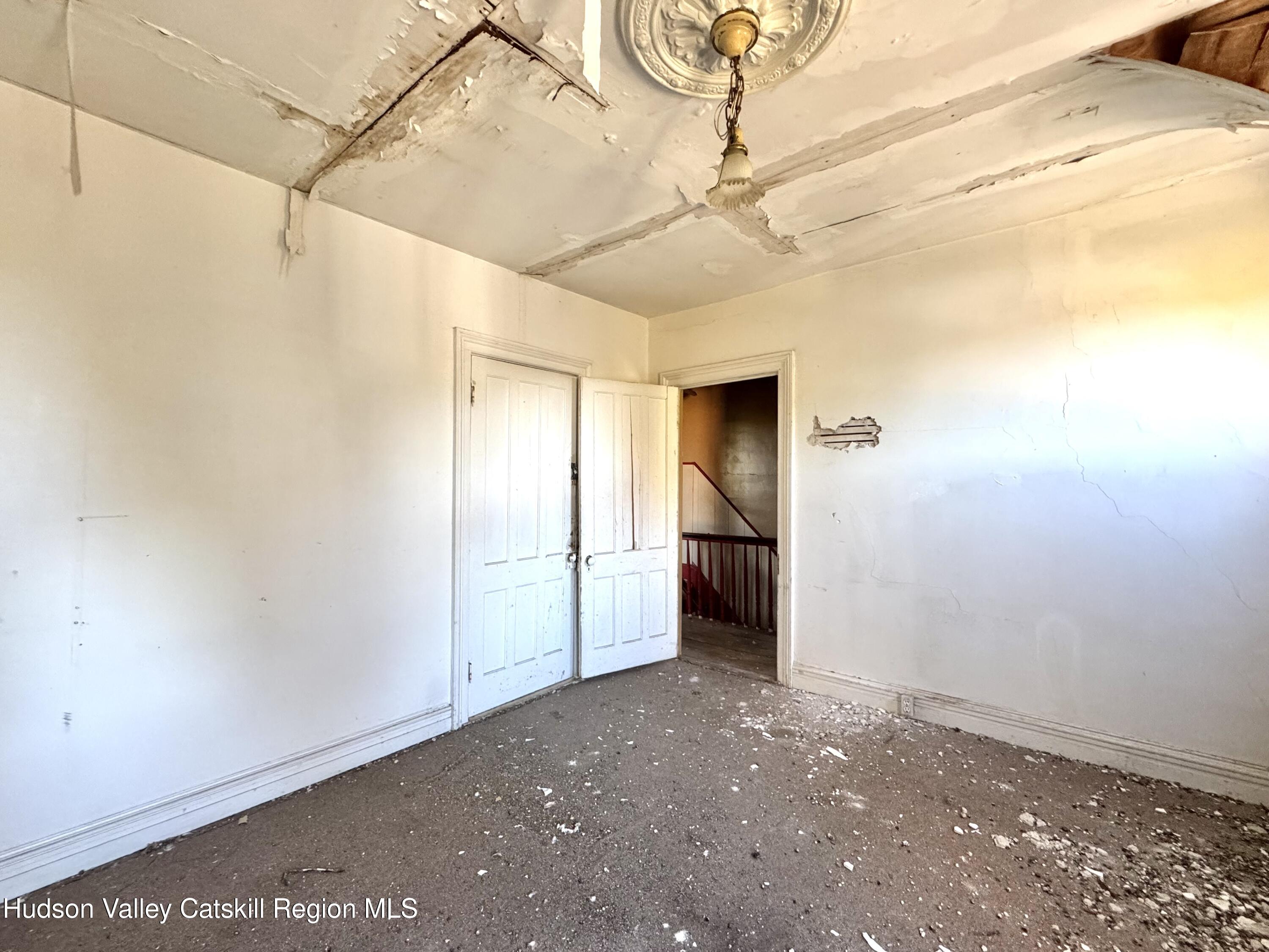 8 Howell Street, Catskill