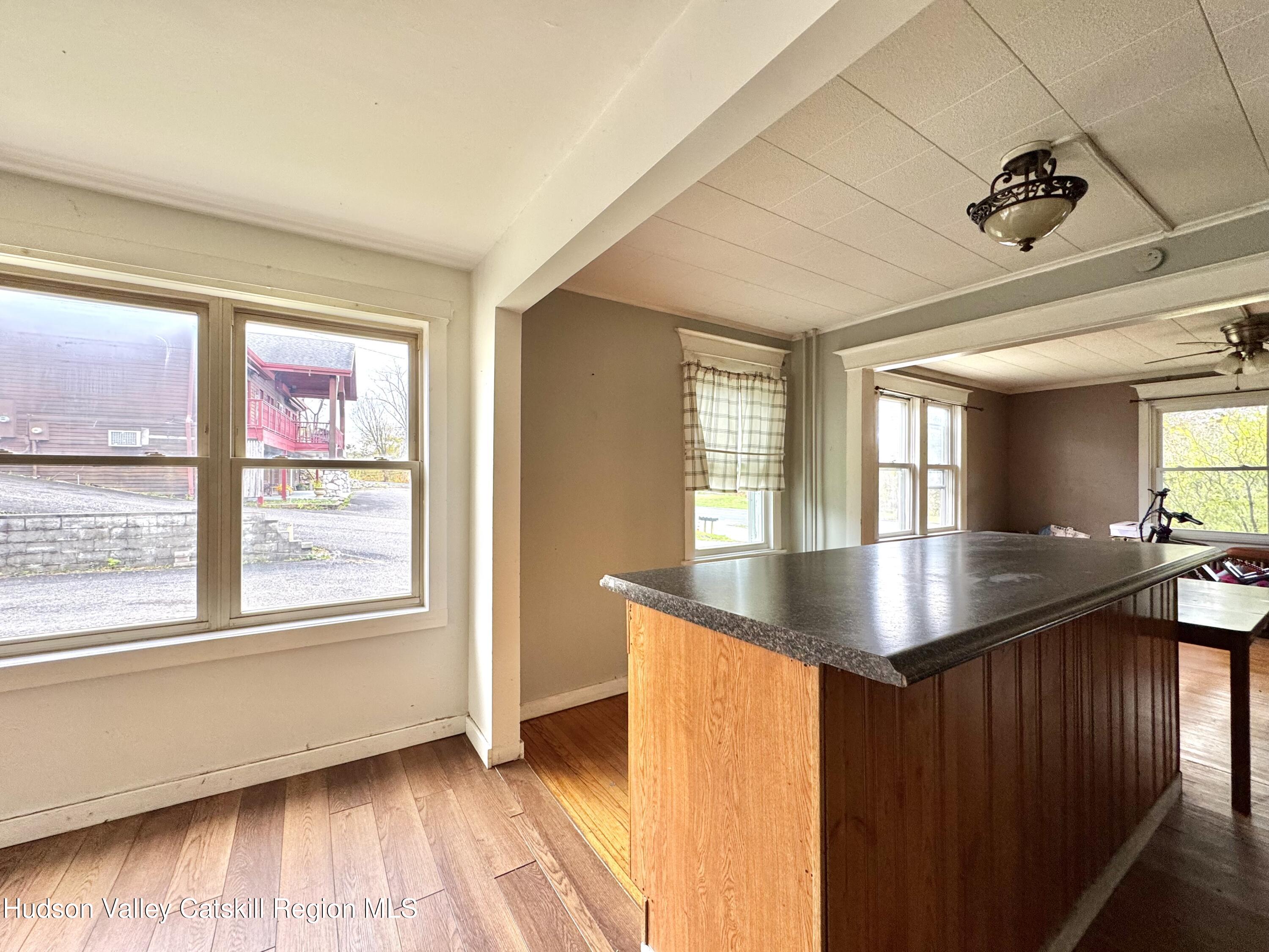 8 Forest Hills Avenue