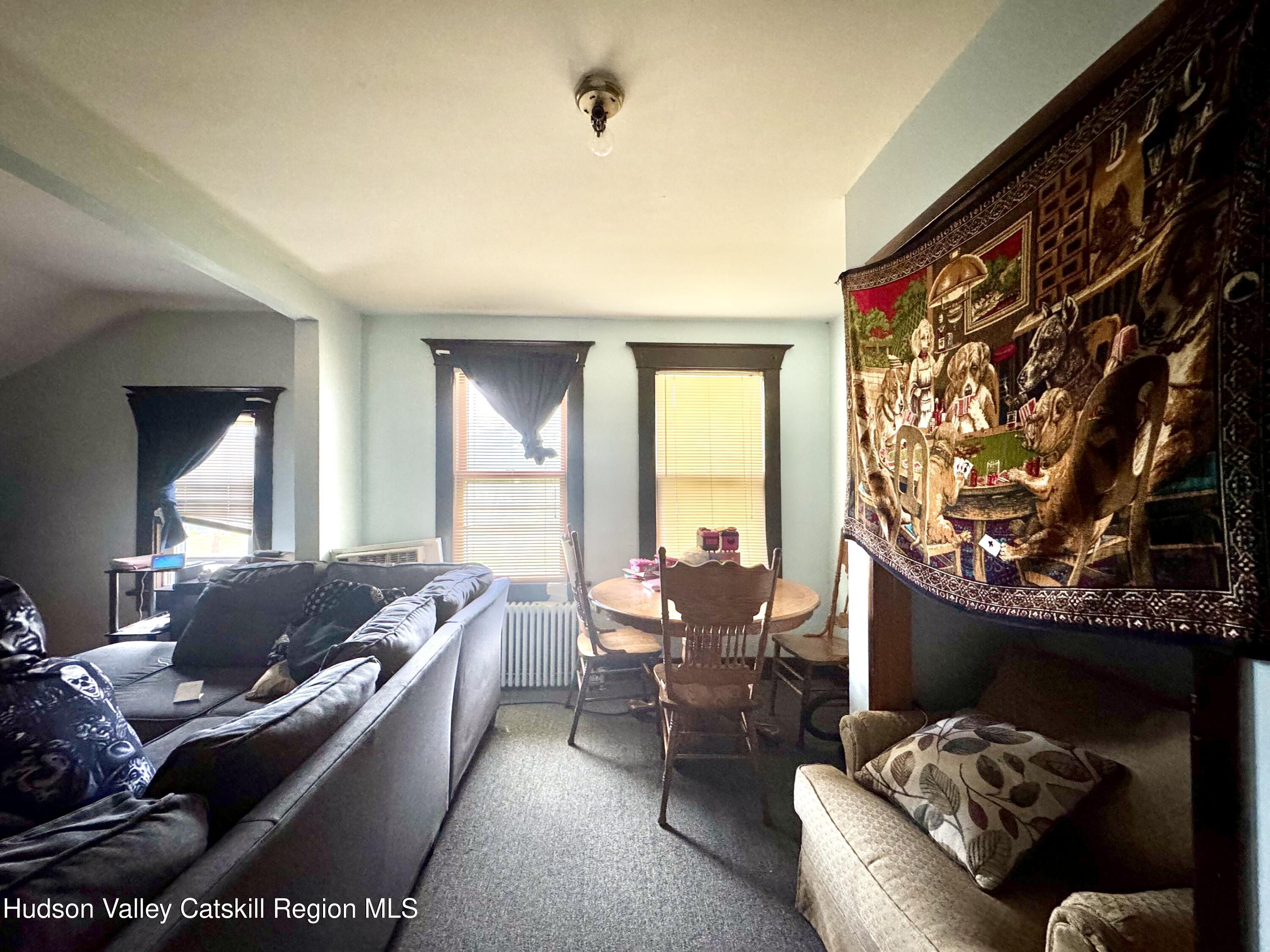 8 Forest Hills Avenue