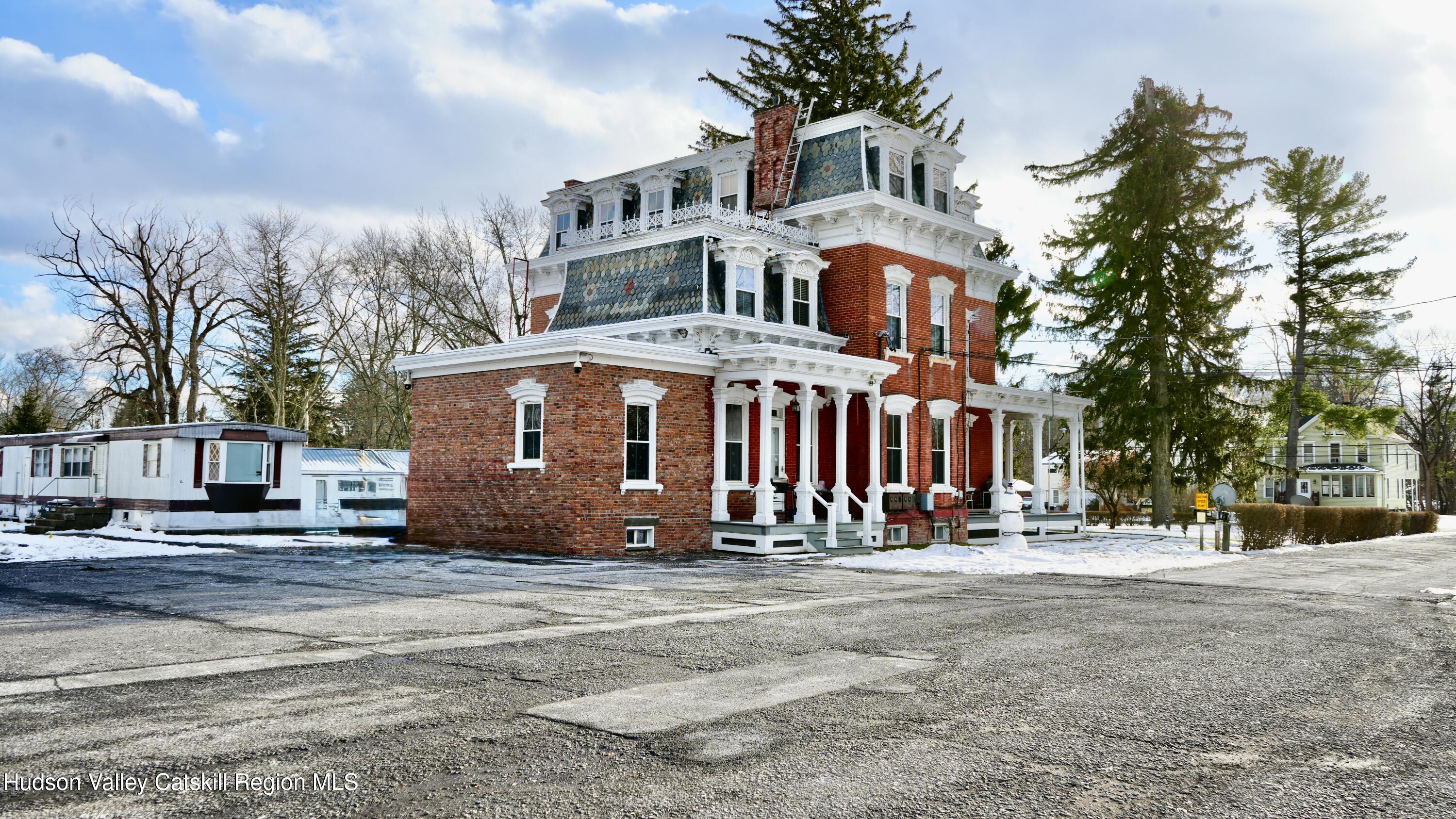 147-151 Grandview Avenue