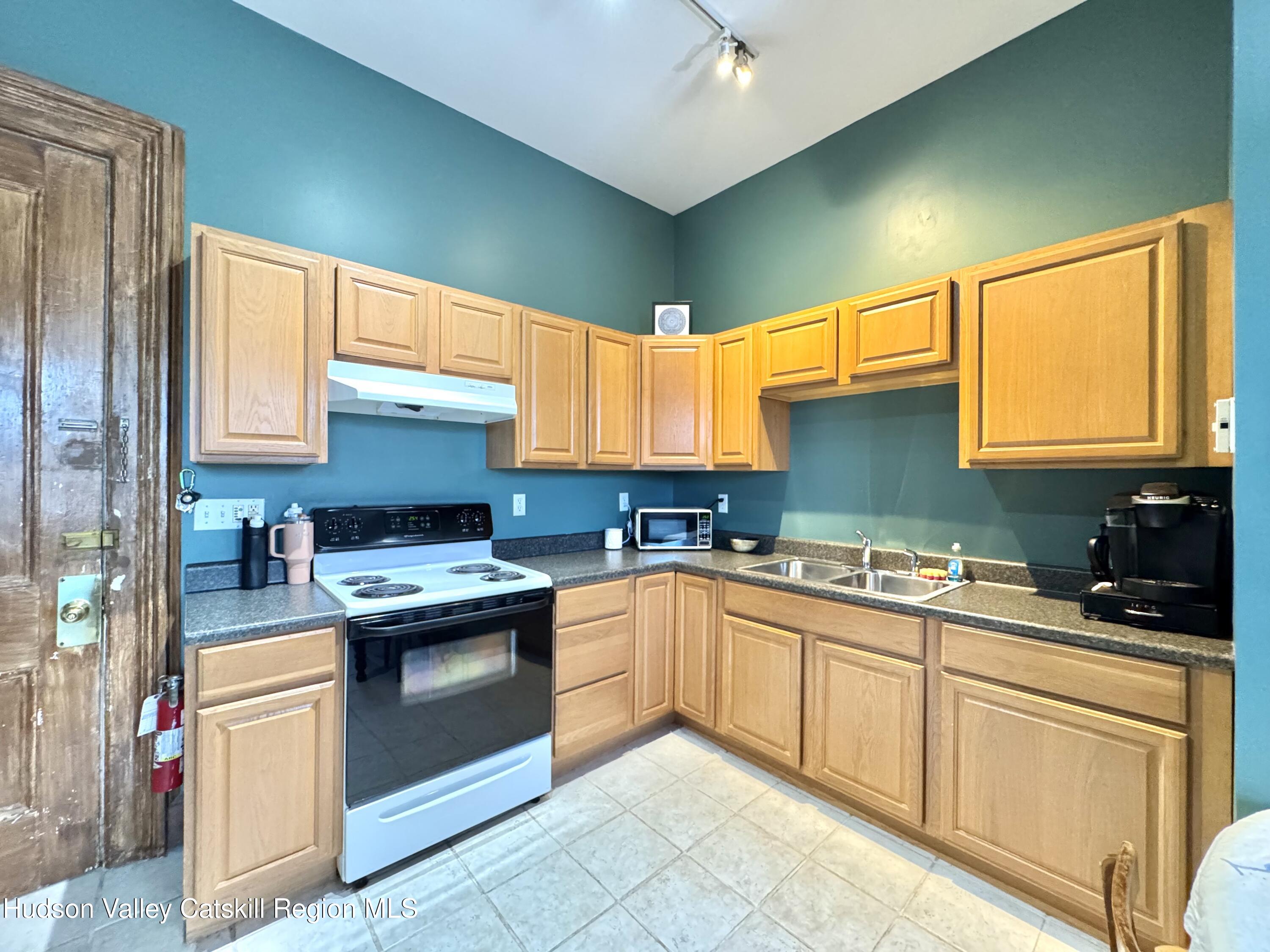 147-151 Grandview Avenue