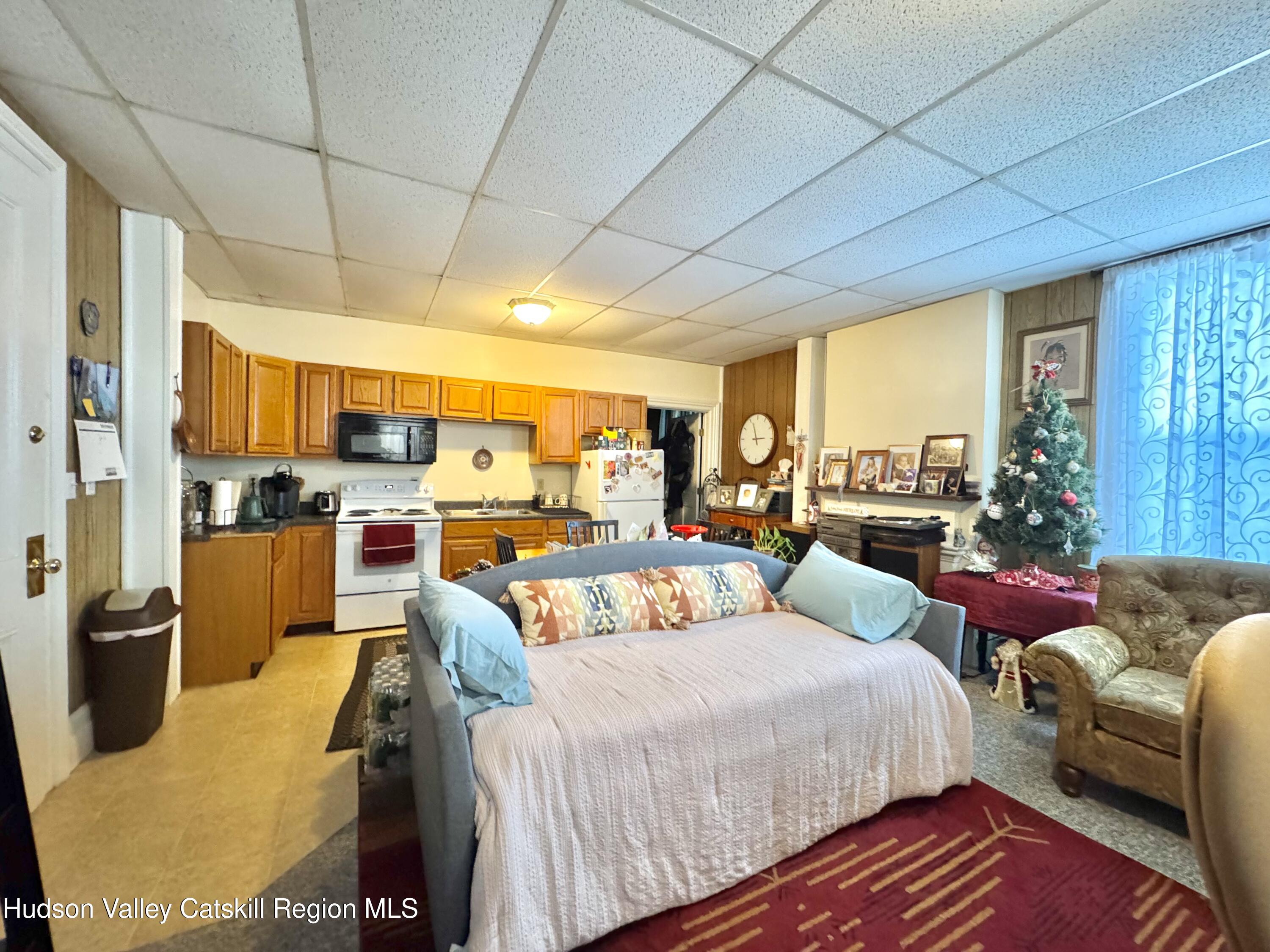 147-151 Grandview Avenue