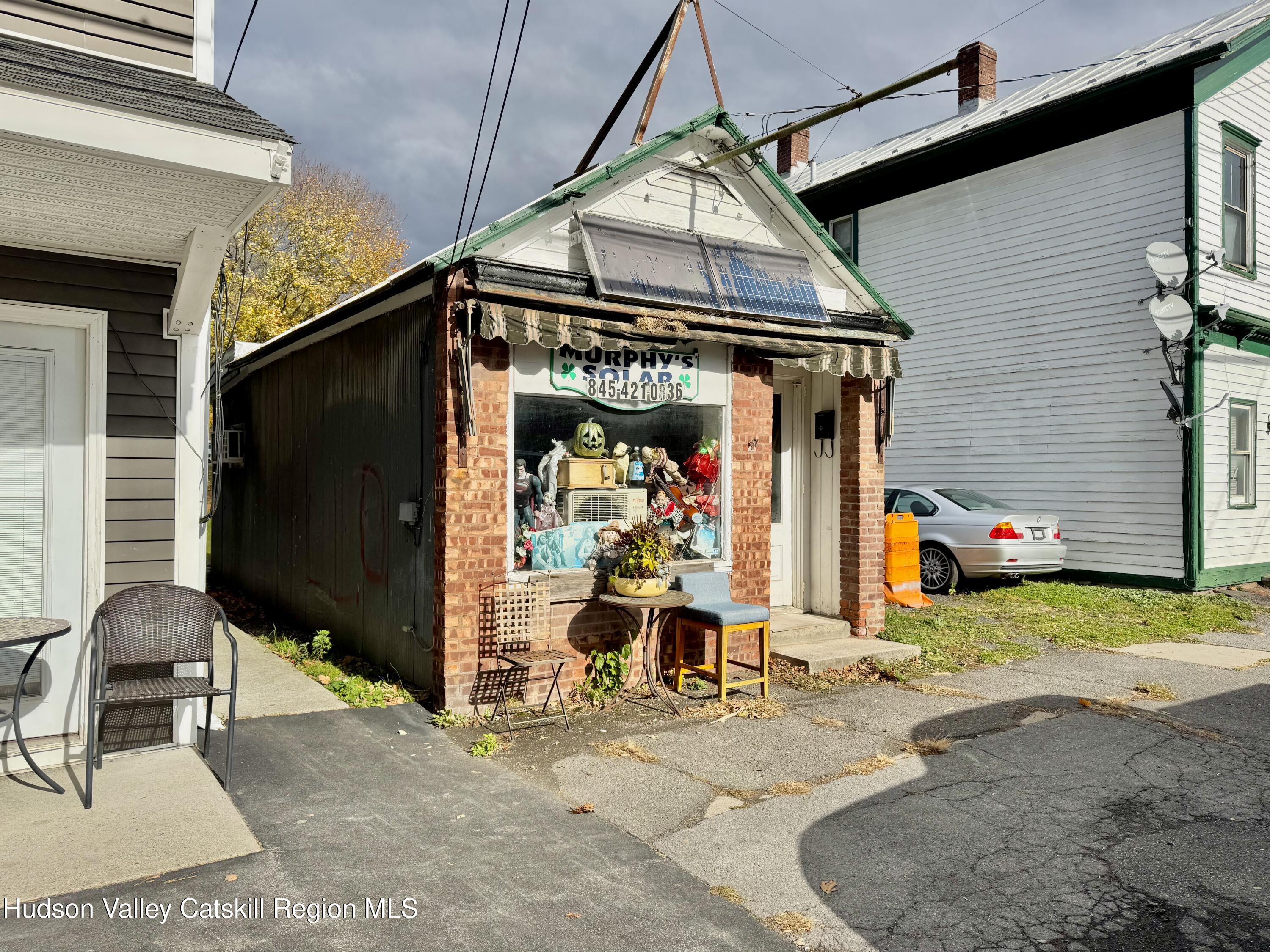 1114 Main Street
