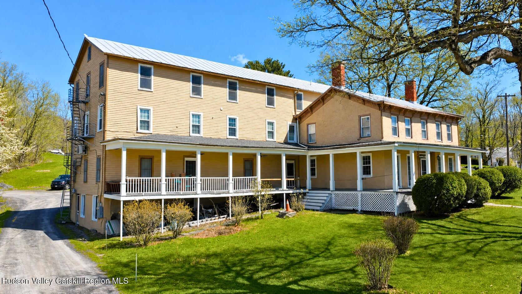 1114 Main Street