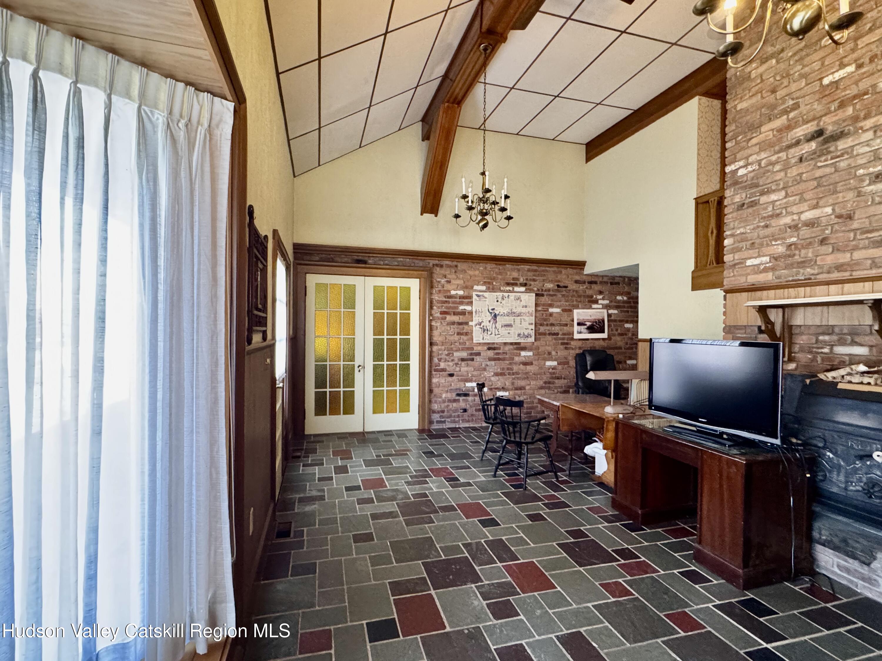 139 Jefferson Heights 3