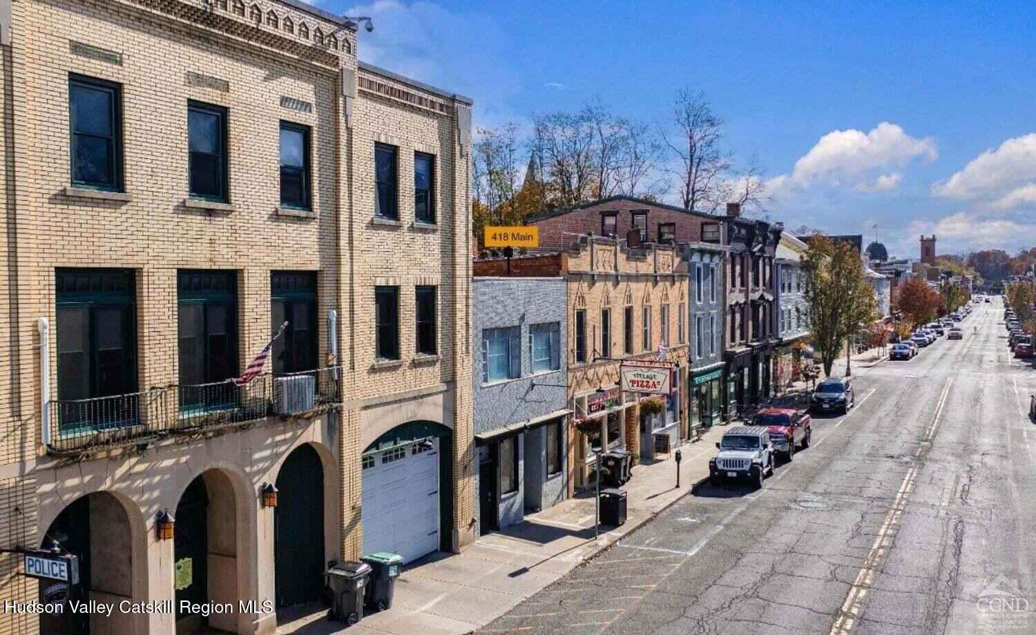 418 Main Street