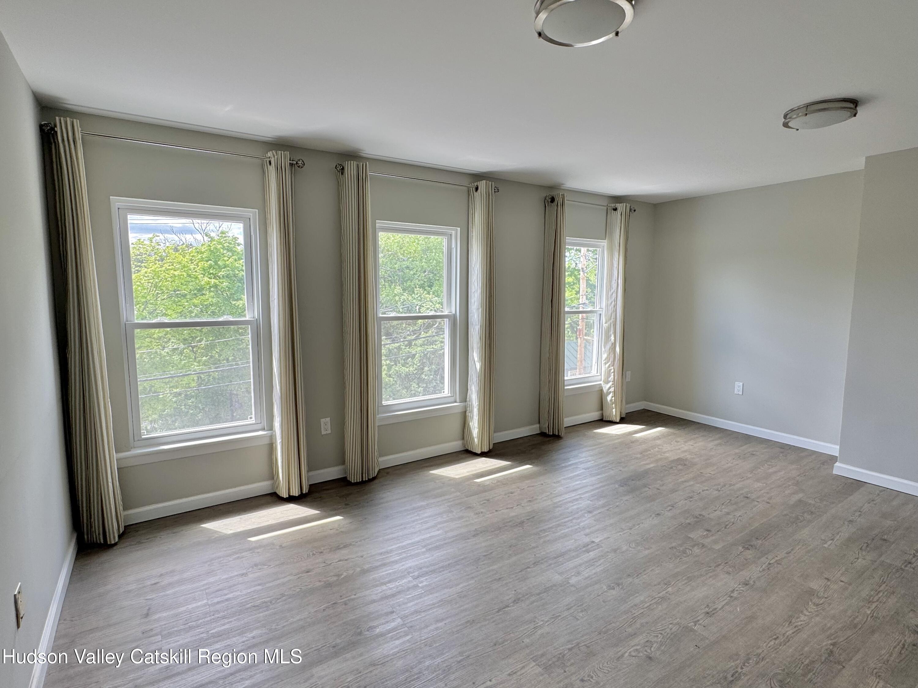 218 Water Street 5