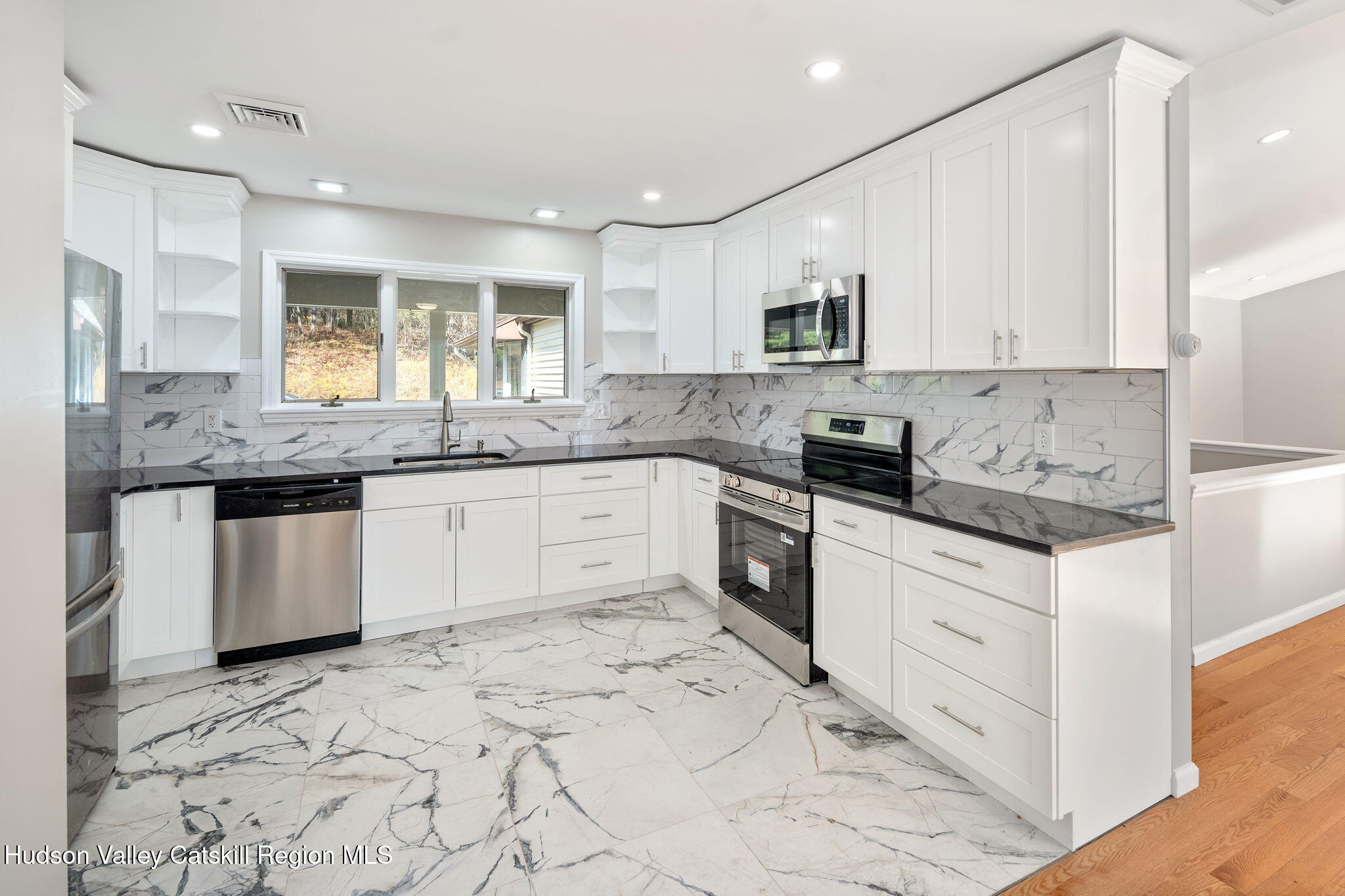 200 Hinrichsen Heights Road