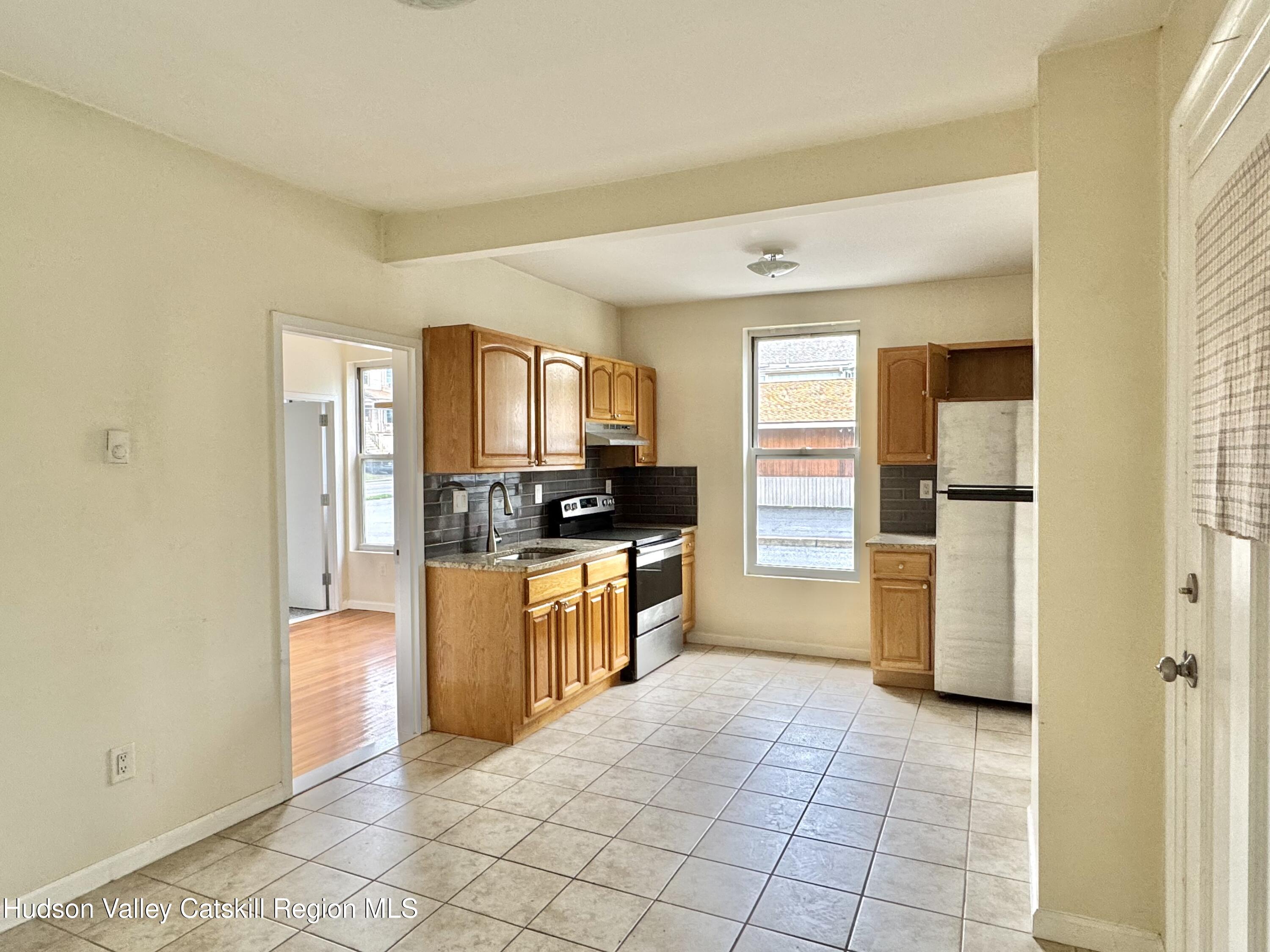 62 W W Bridge Street Street 3