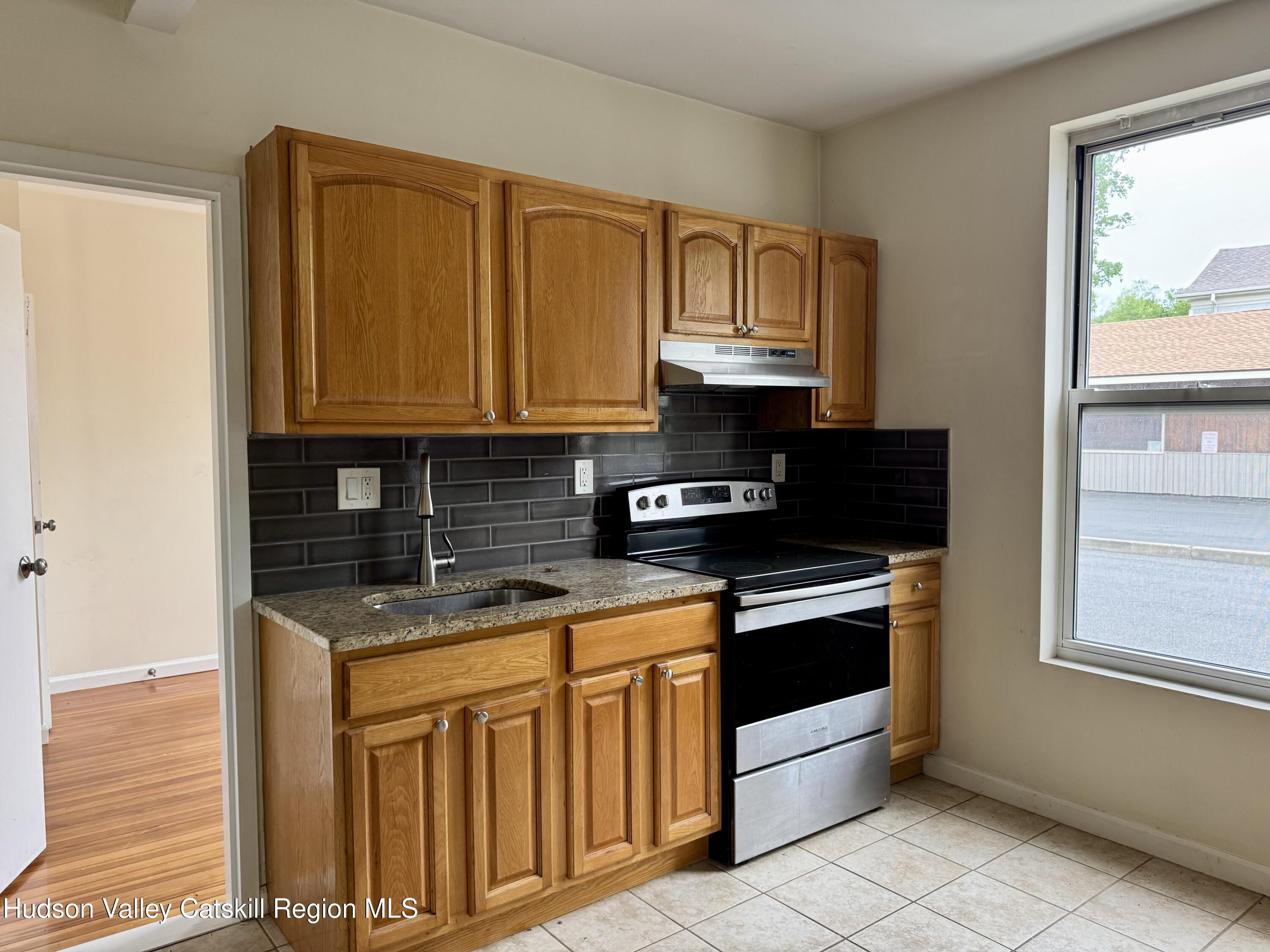 62 W W Bridge Street Street 3