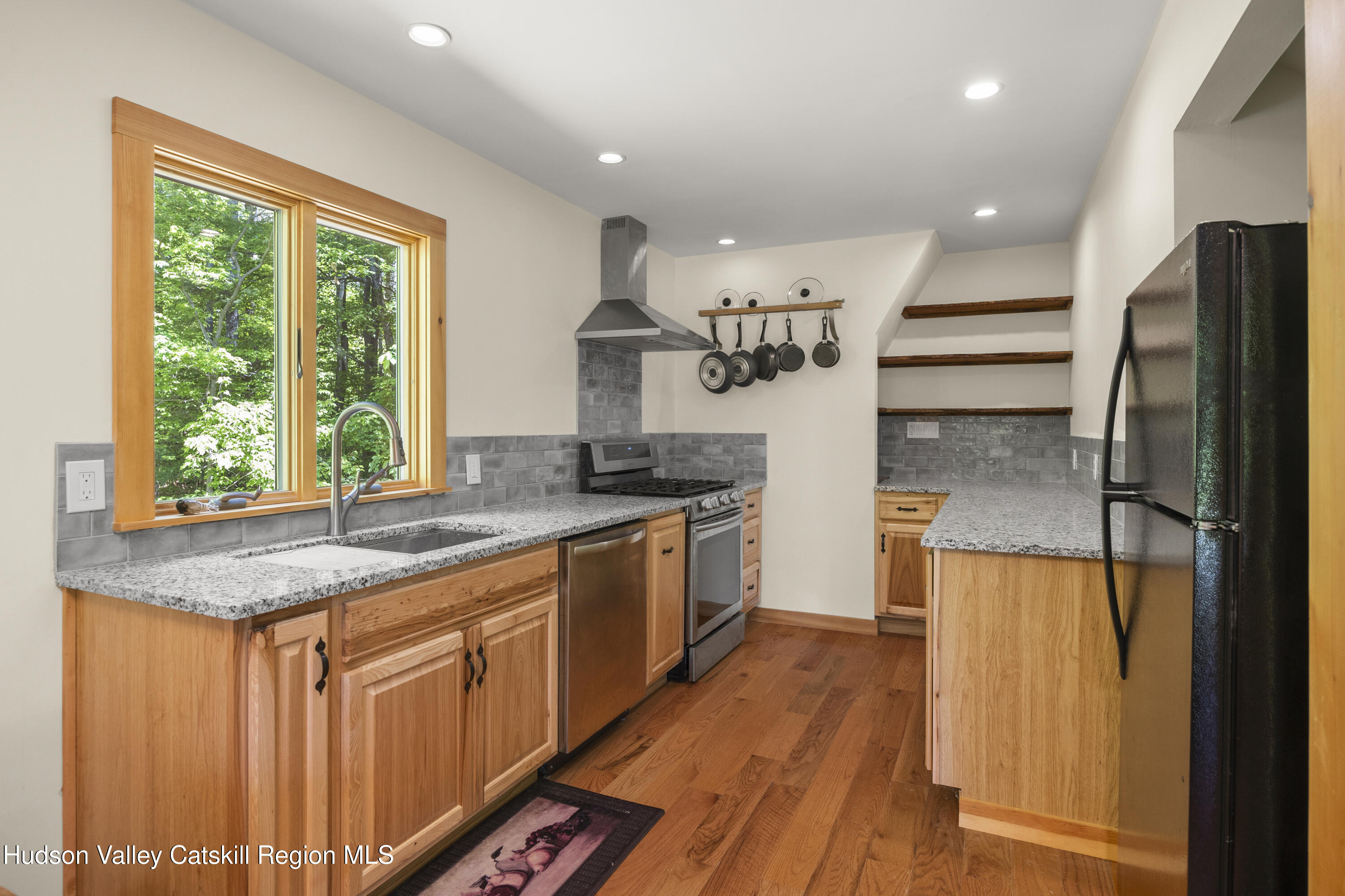 716 Sandy Plains Road
