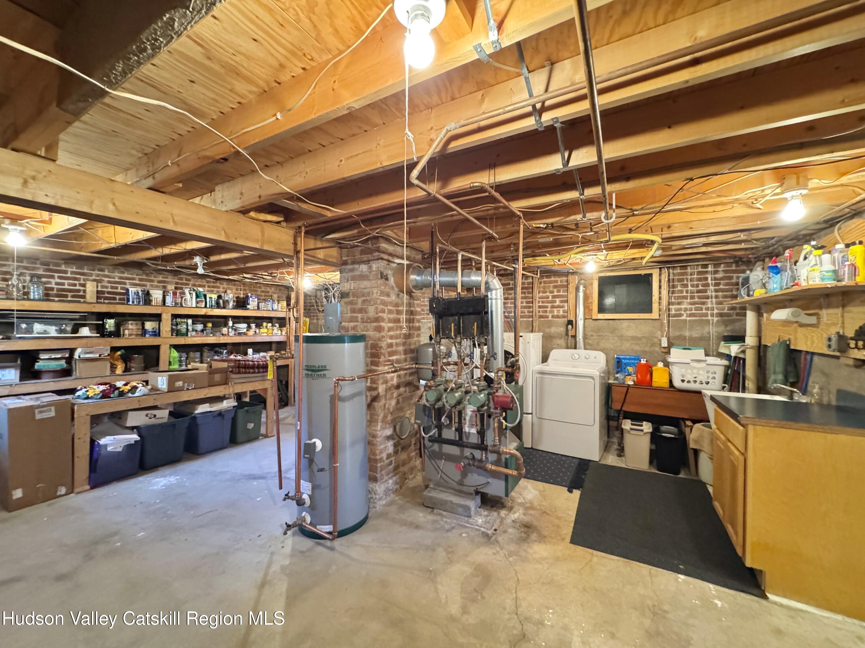 470 W Main Street