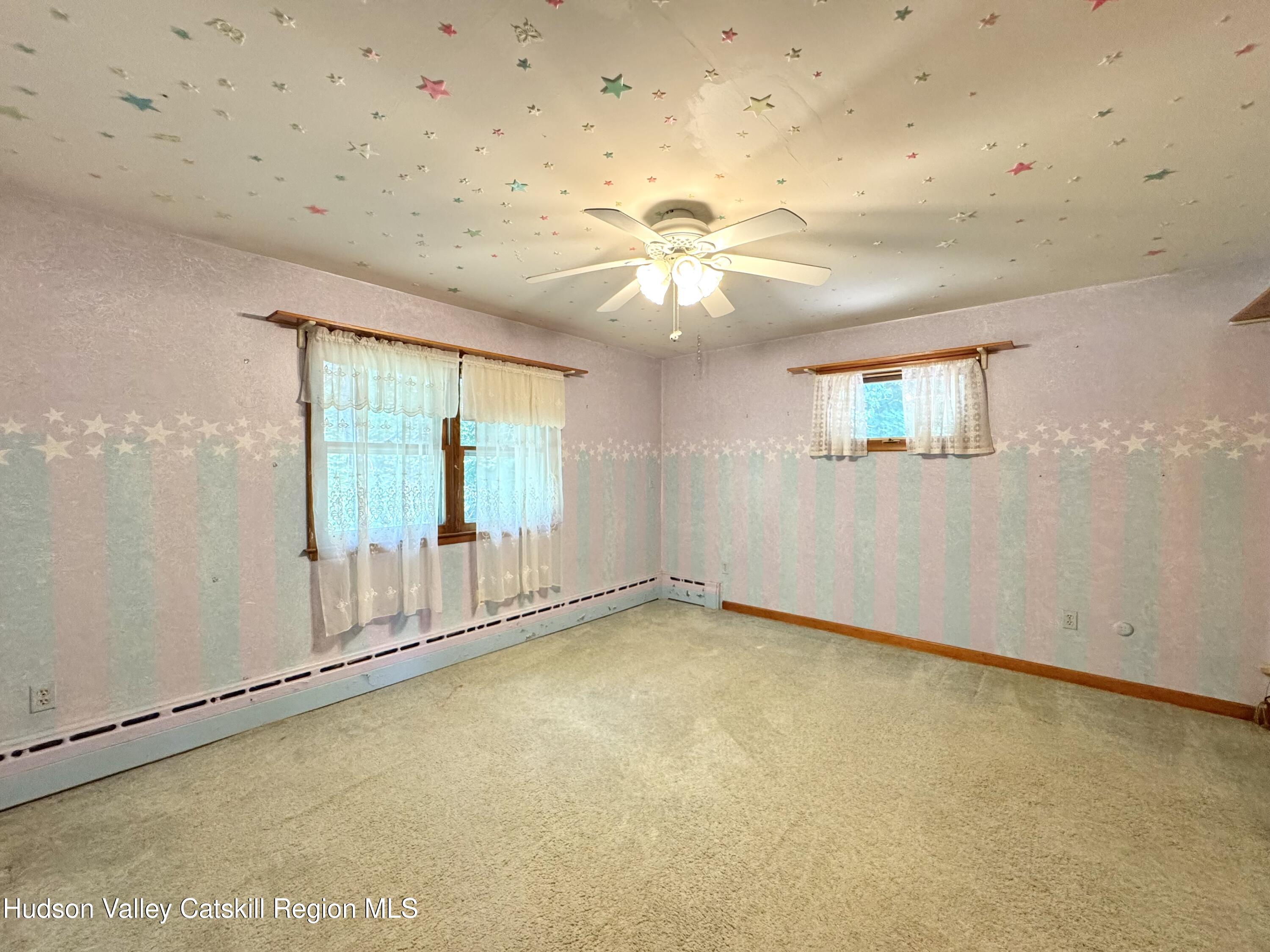 4492 New York 32