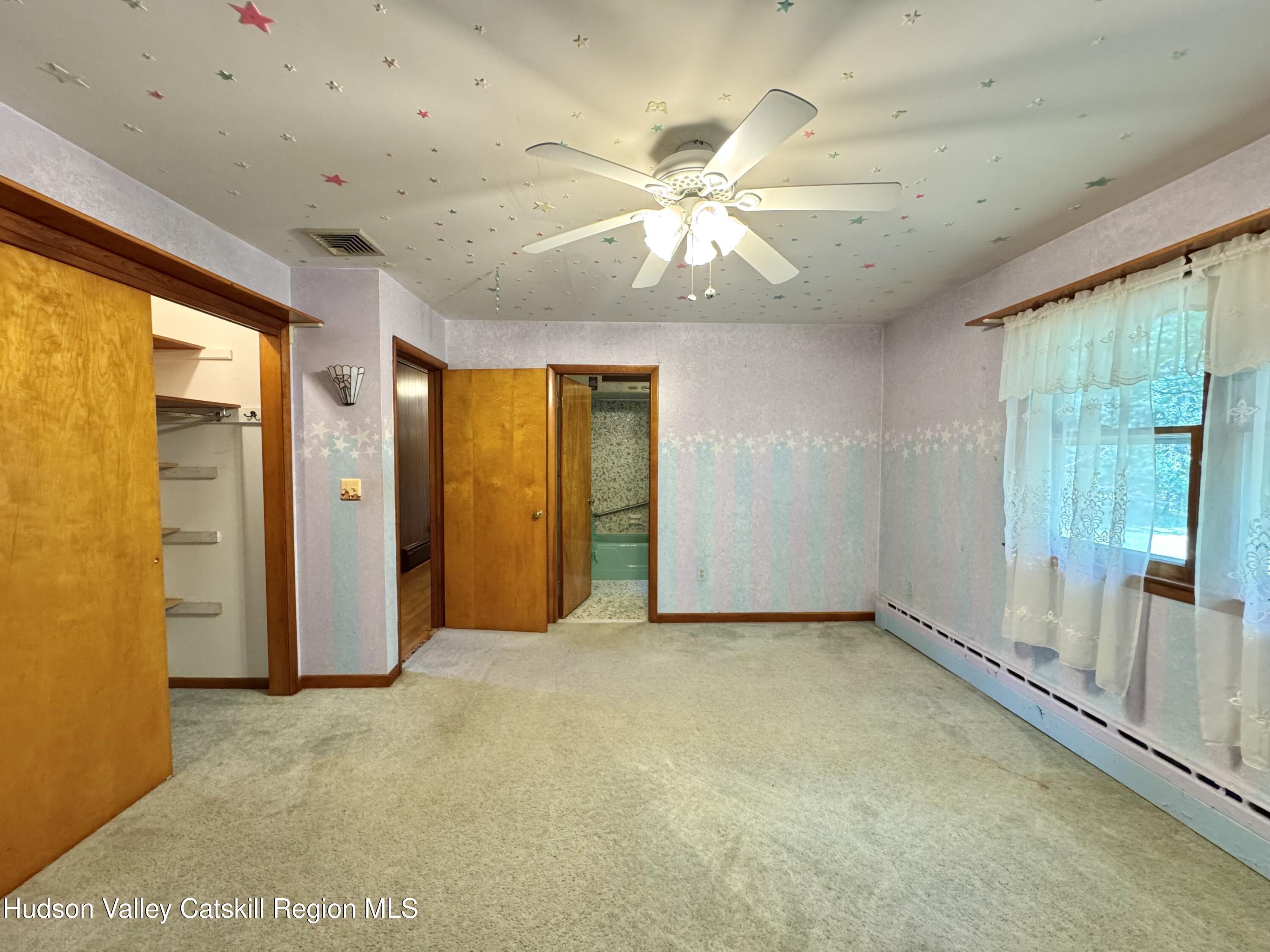 4492 New York 32