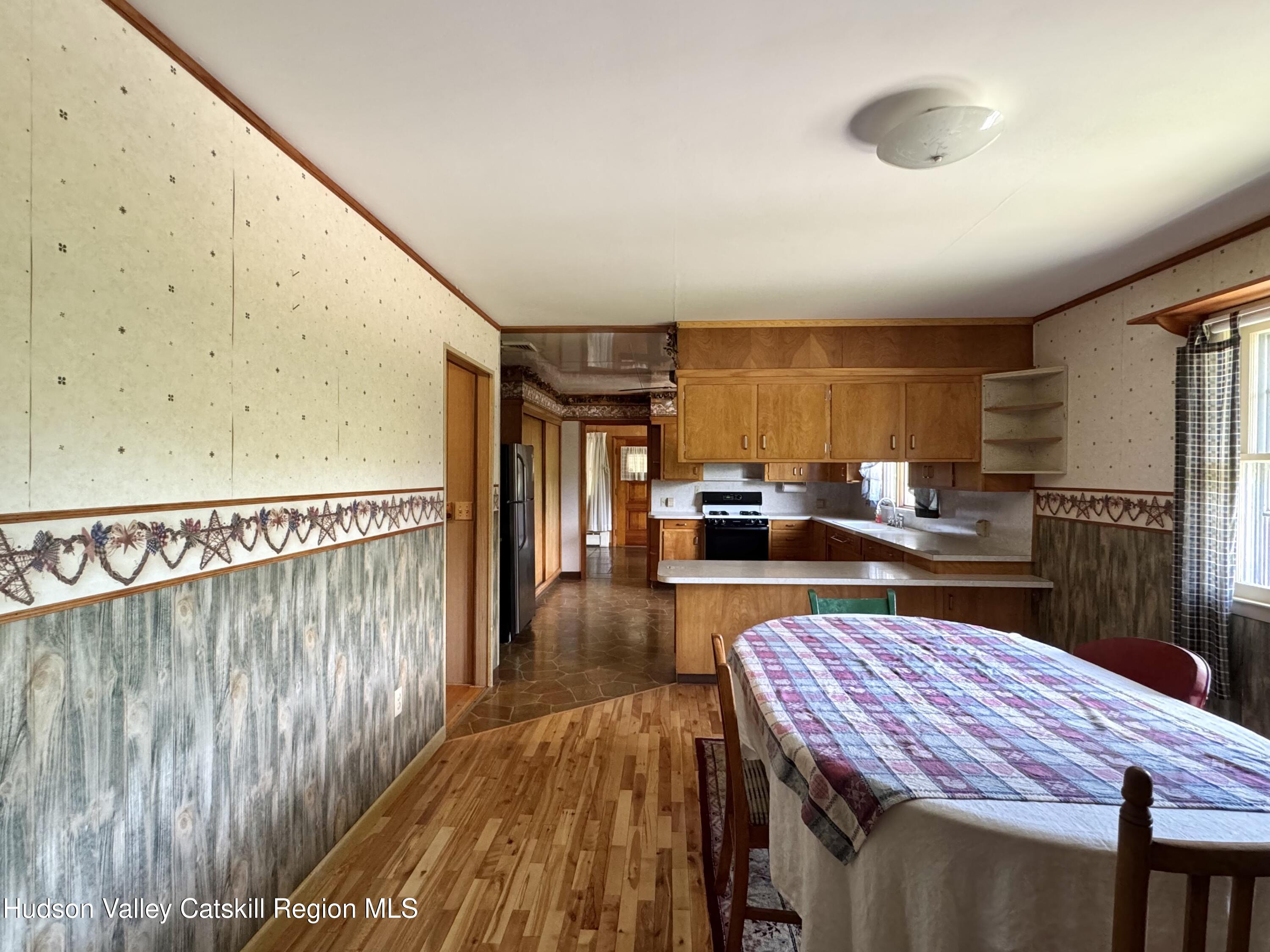 4492 New York 32