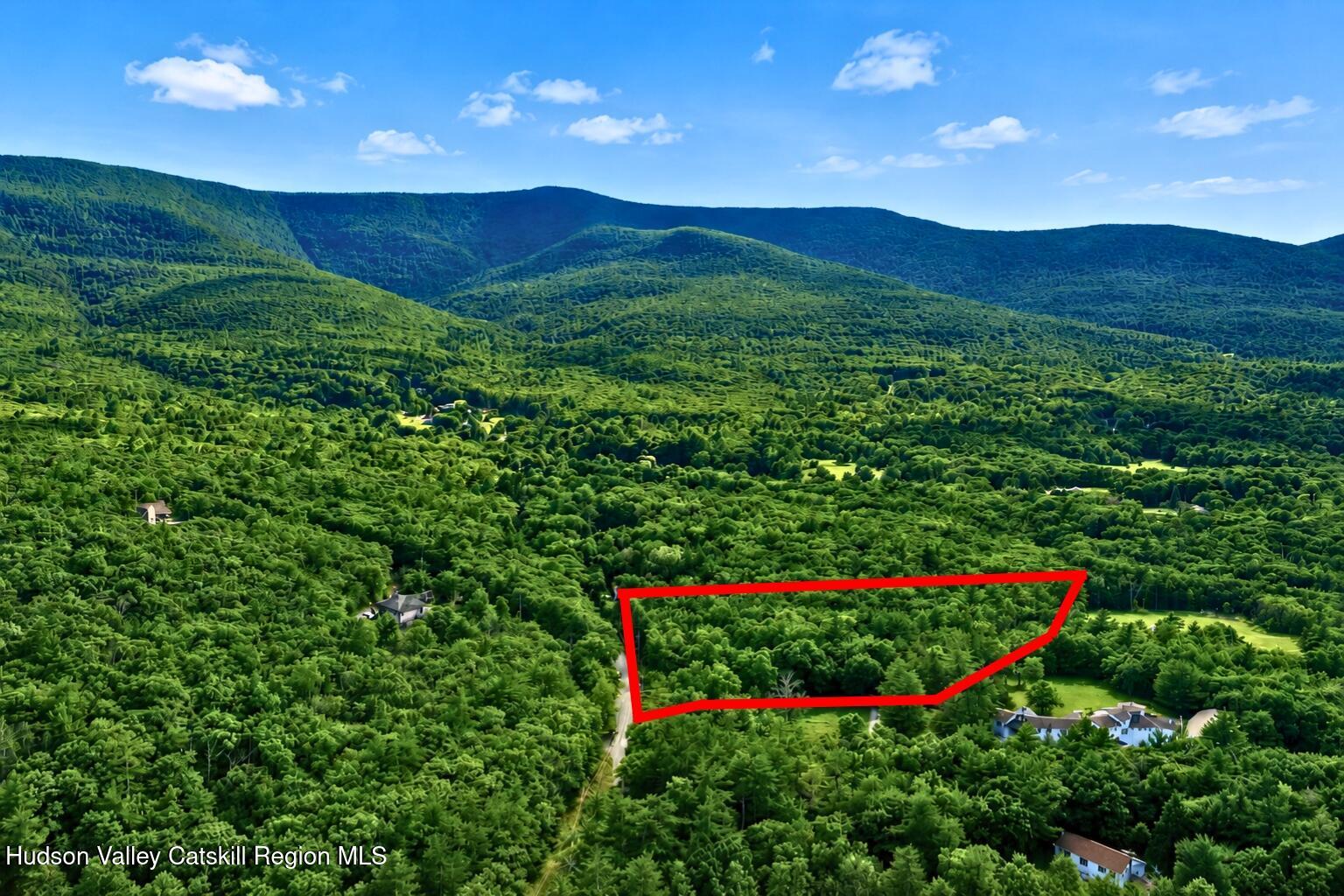 334 Pollys Rock Road