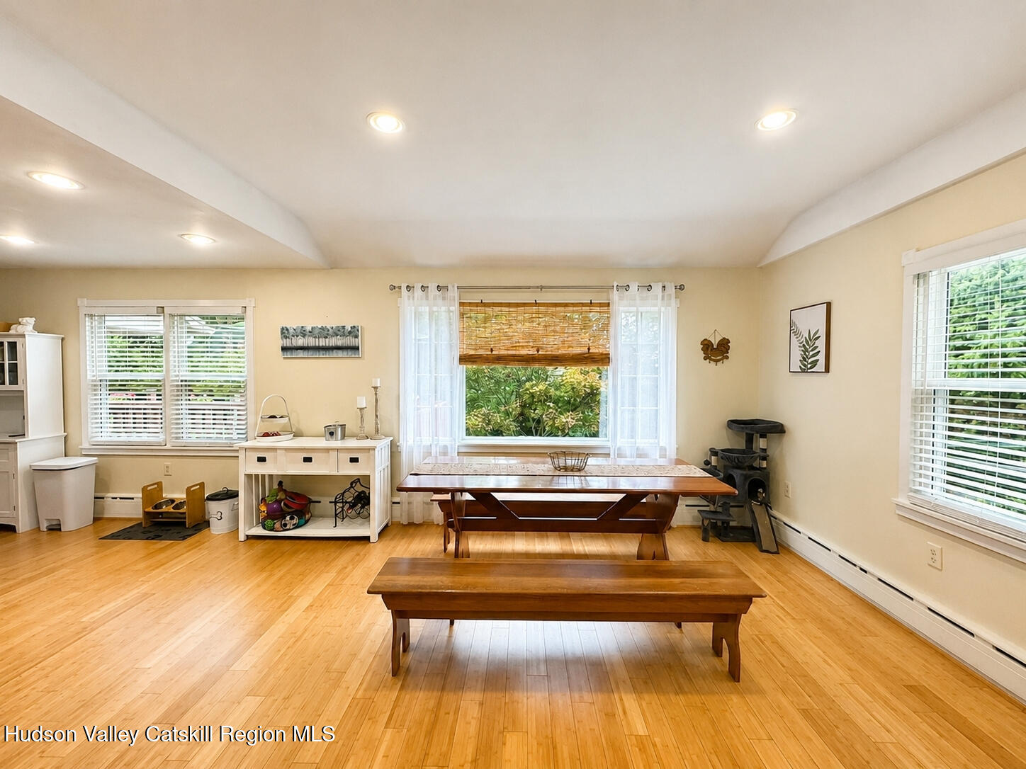 4 Locust Park