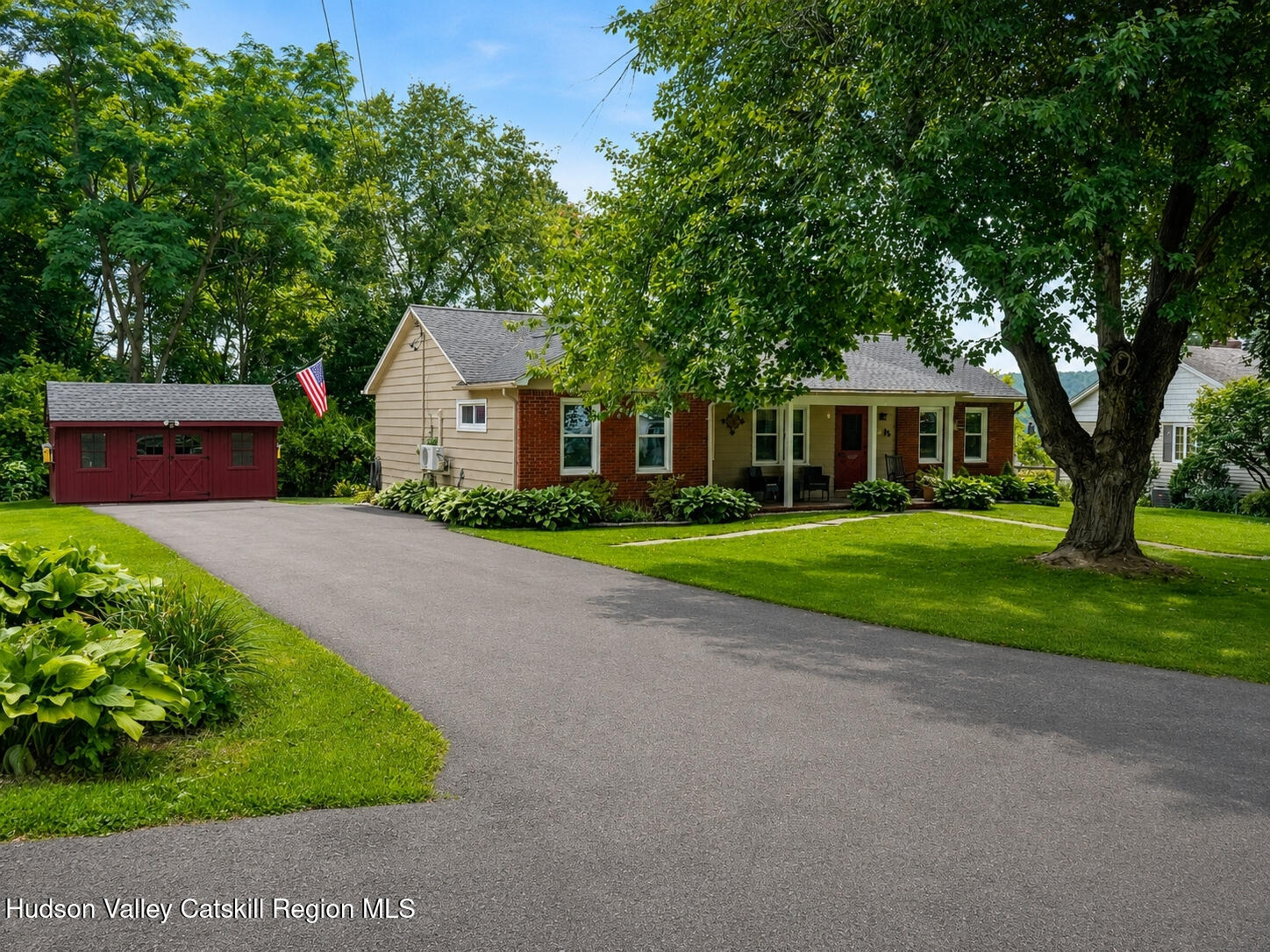 4 Locust Park