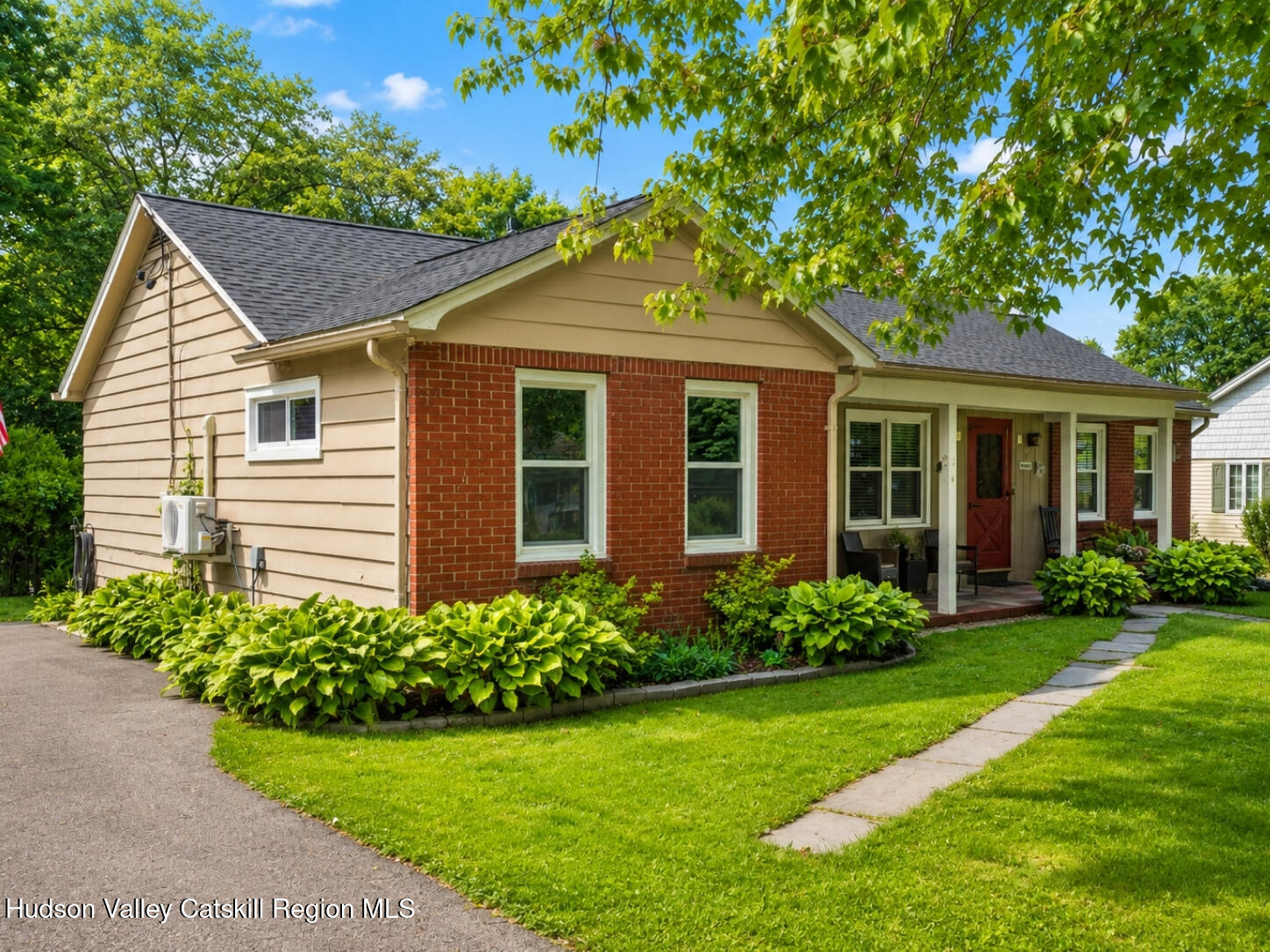4 Locust Park