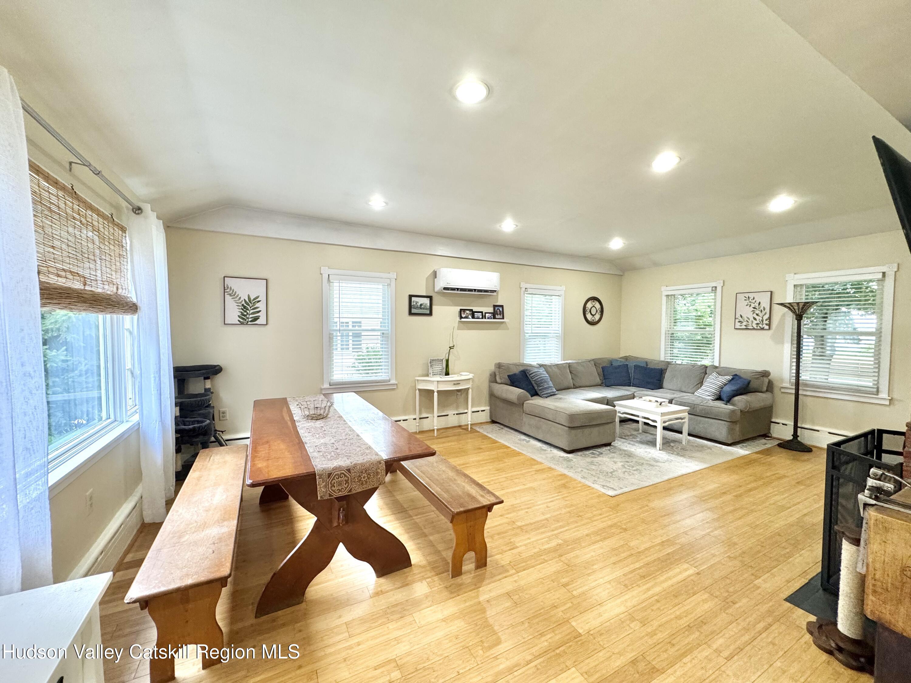 4 Locust Park