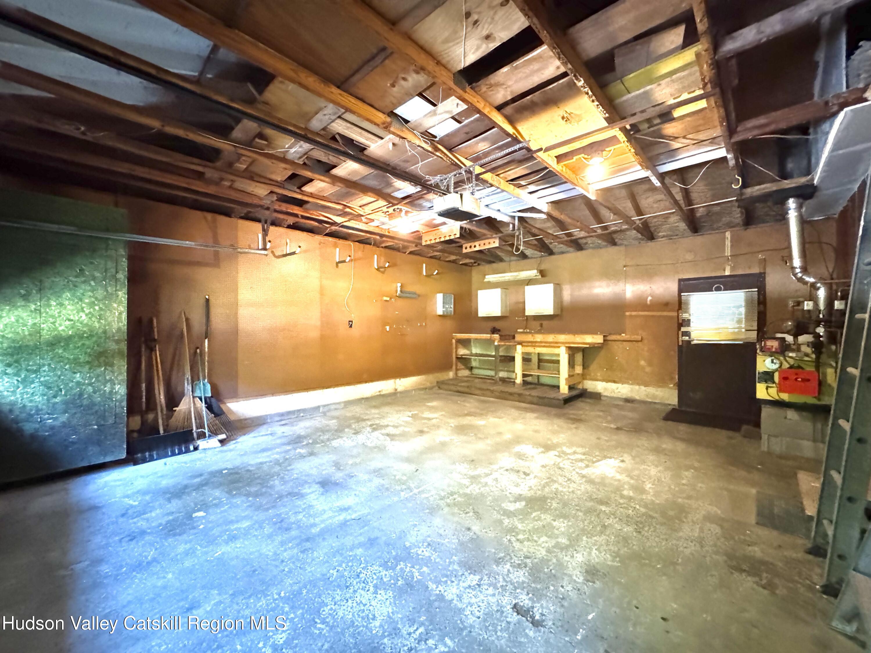 907 Edison Timmerman Road