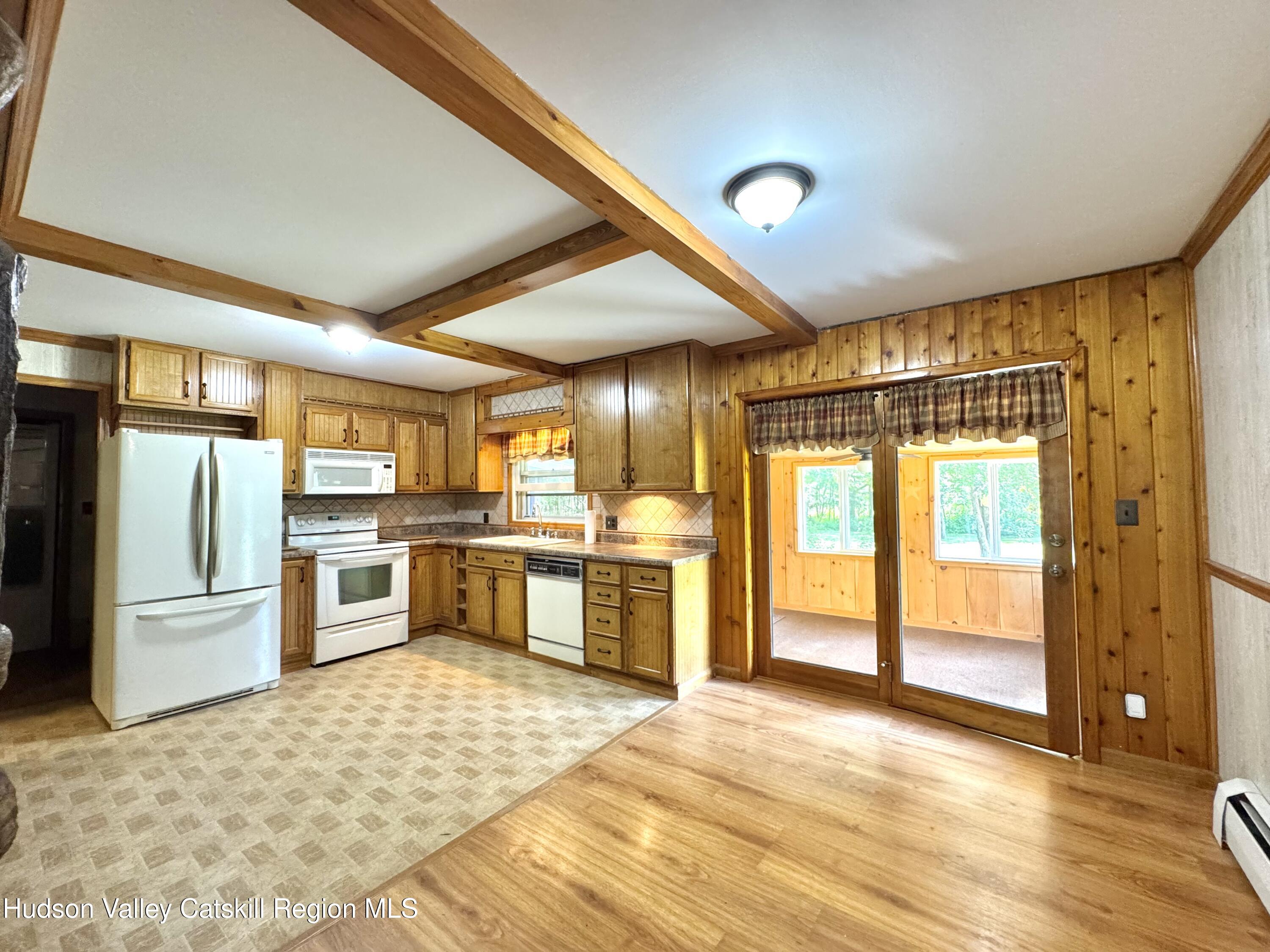907 Edison Timmerman Road