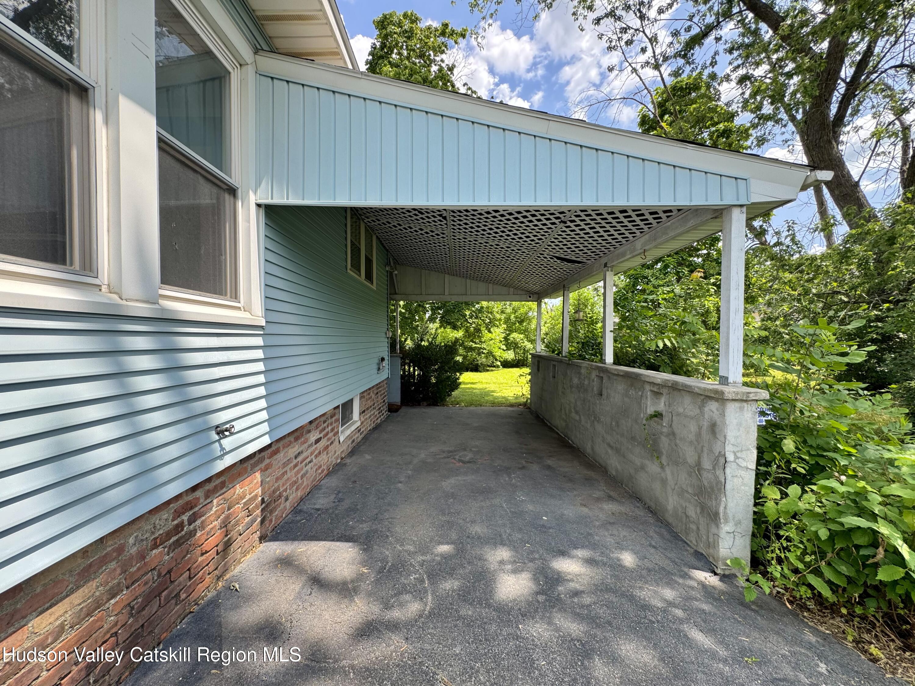 2 Mcconnell Avenue