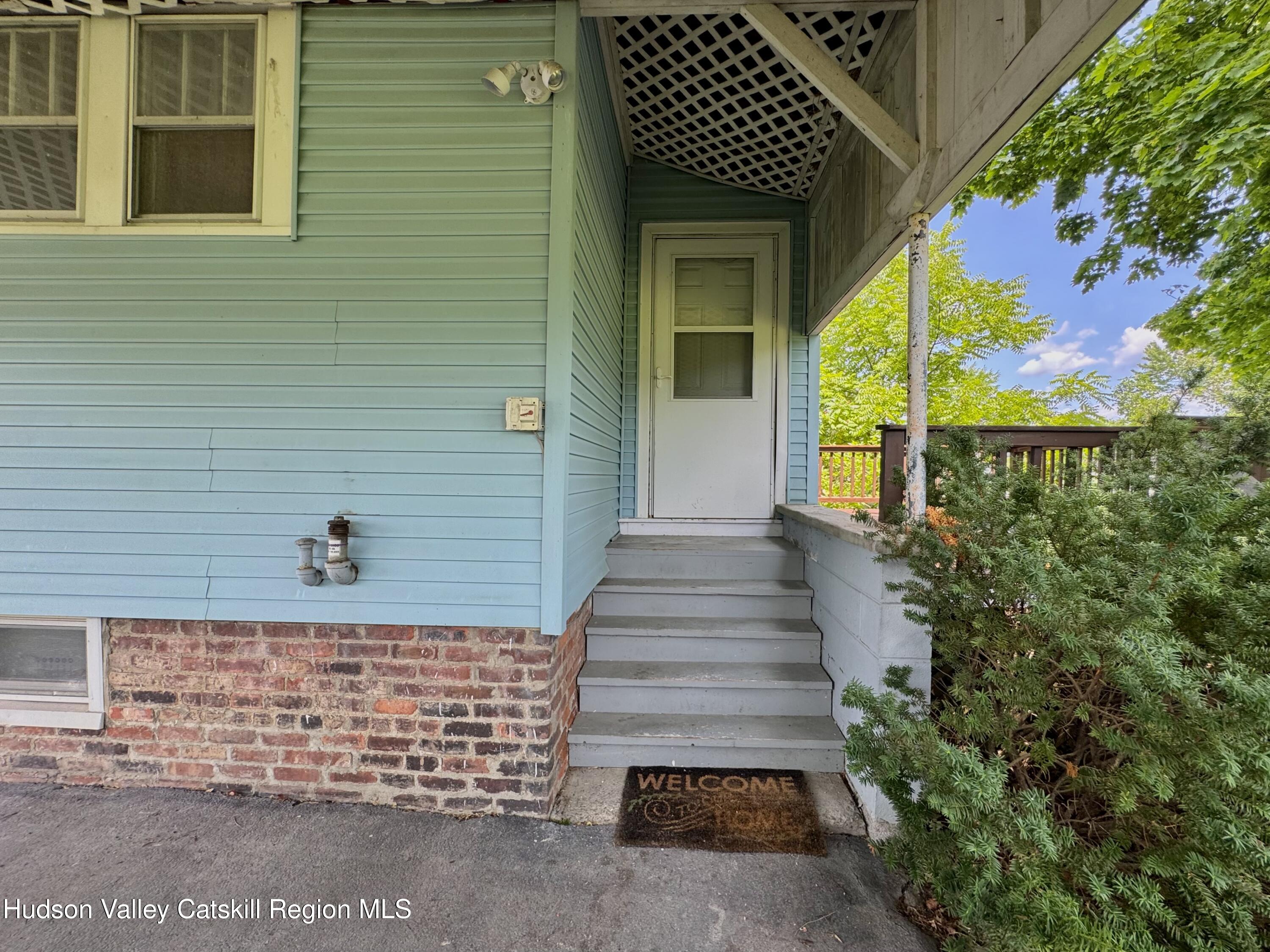 2 Mcconnell Avenue