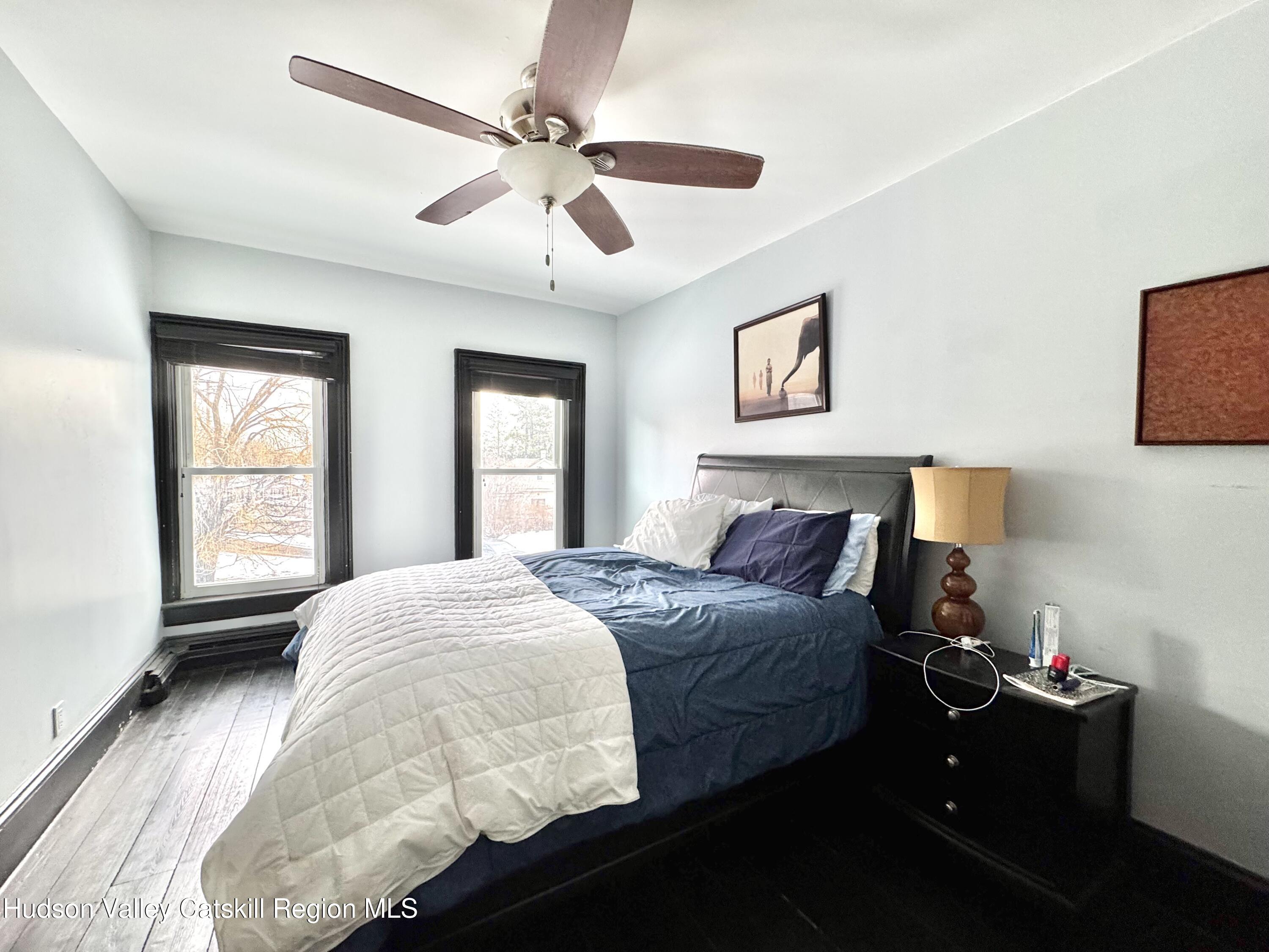 3661 New York 23a