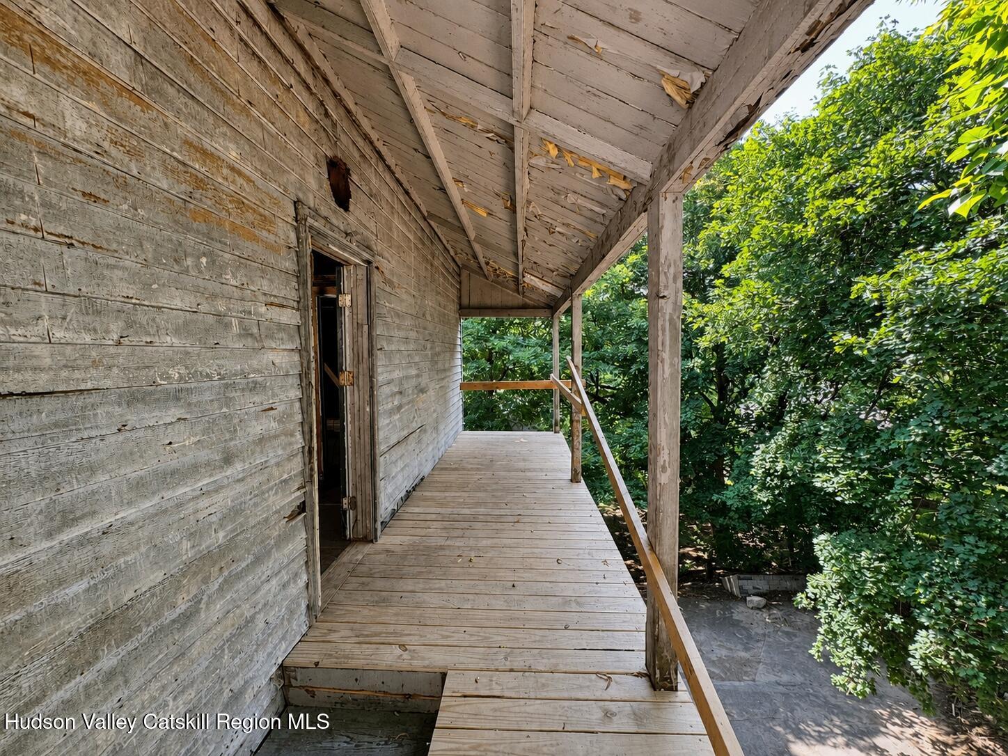 11 Summit Avenue