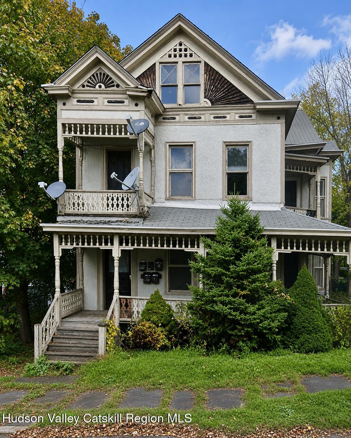 11 Summit Avenue