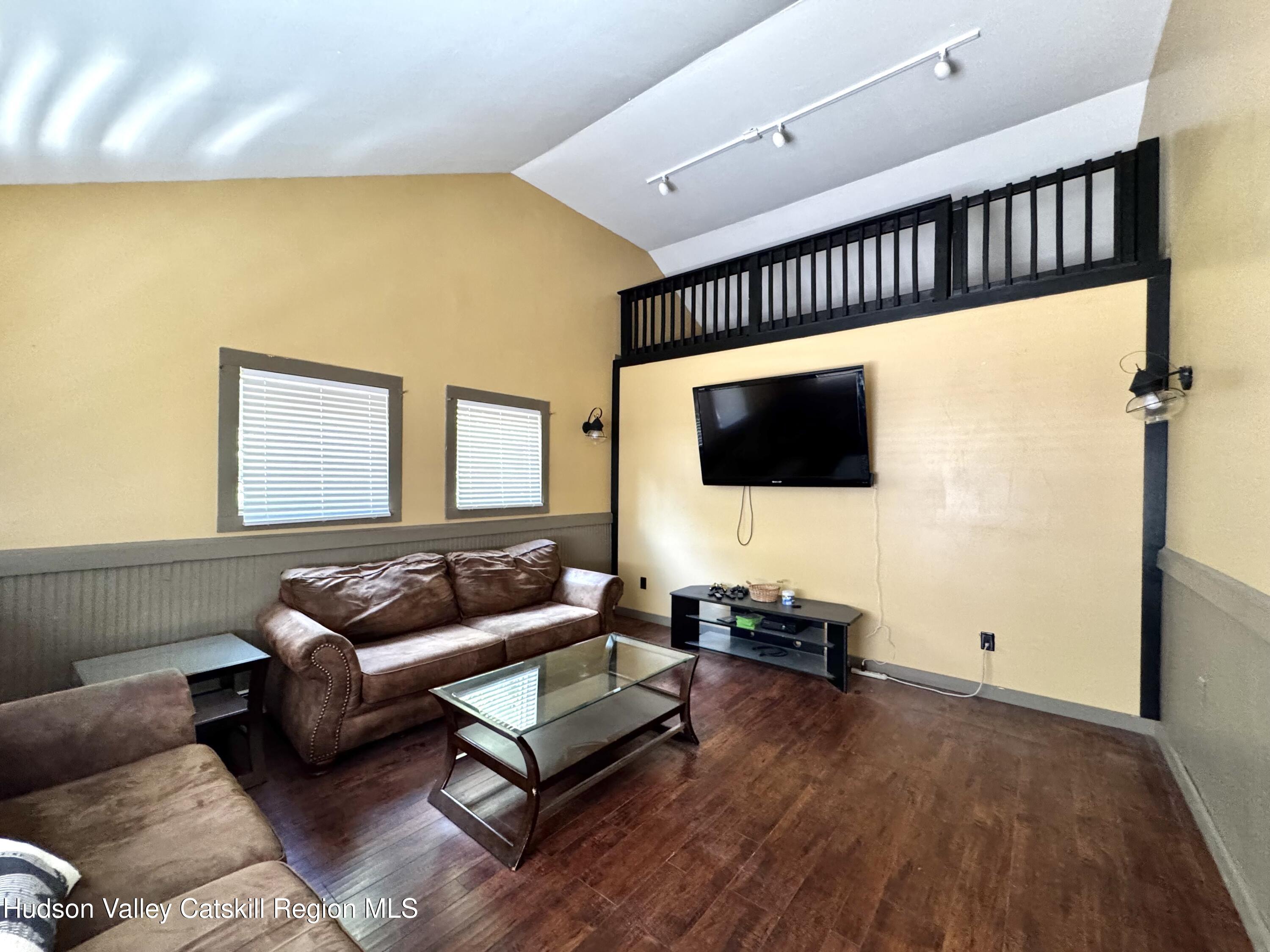 2324 New York 145