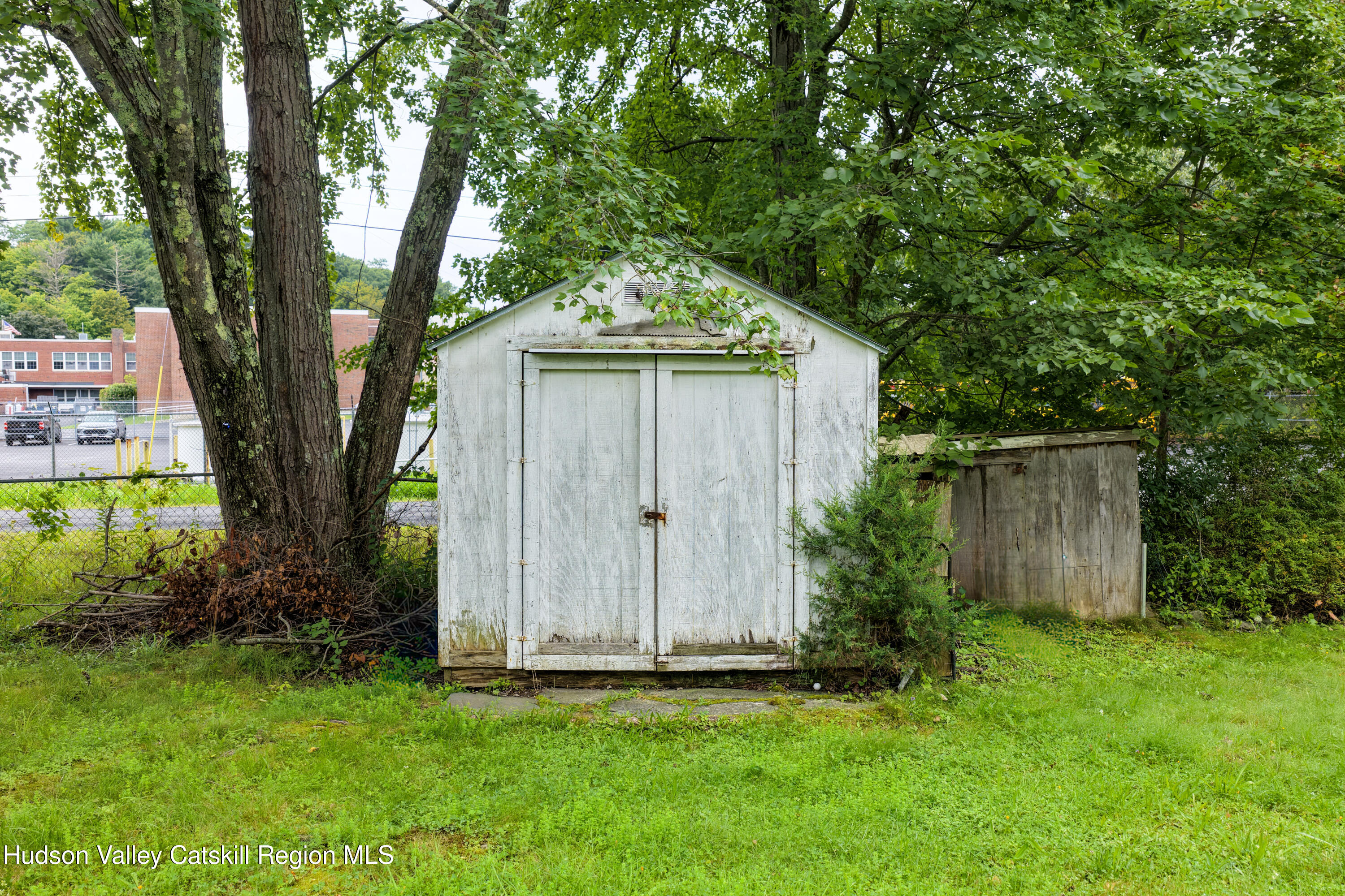 72 Bross Street