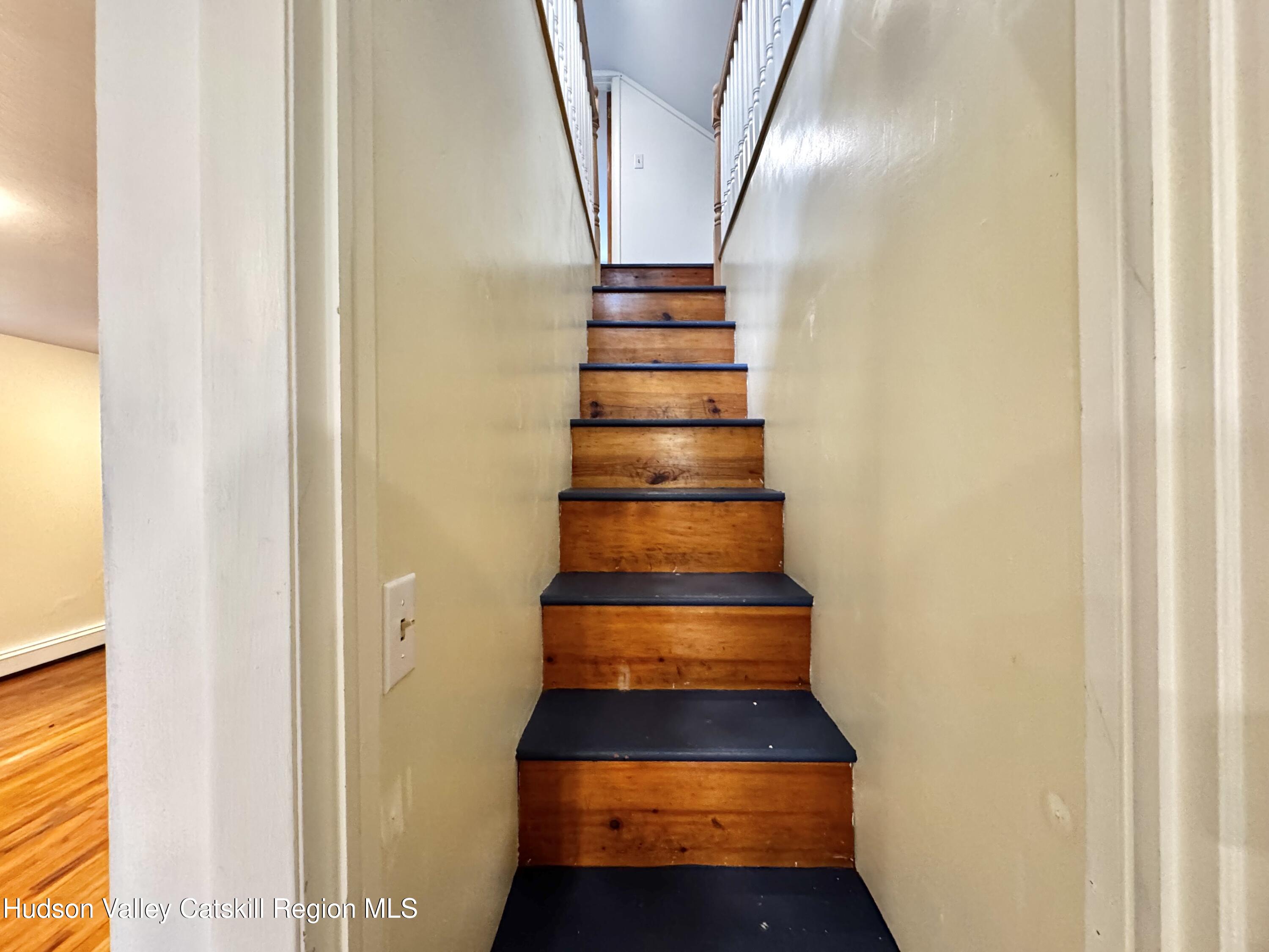 72 Bross Street