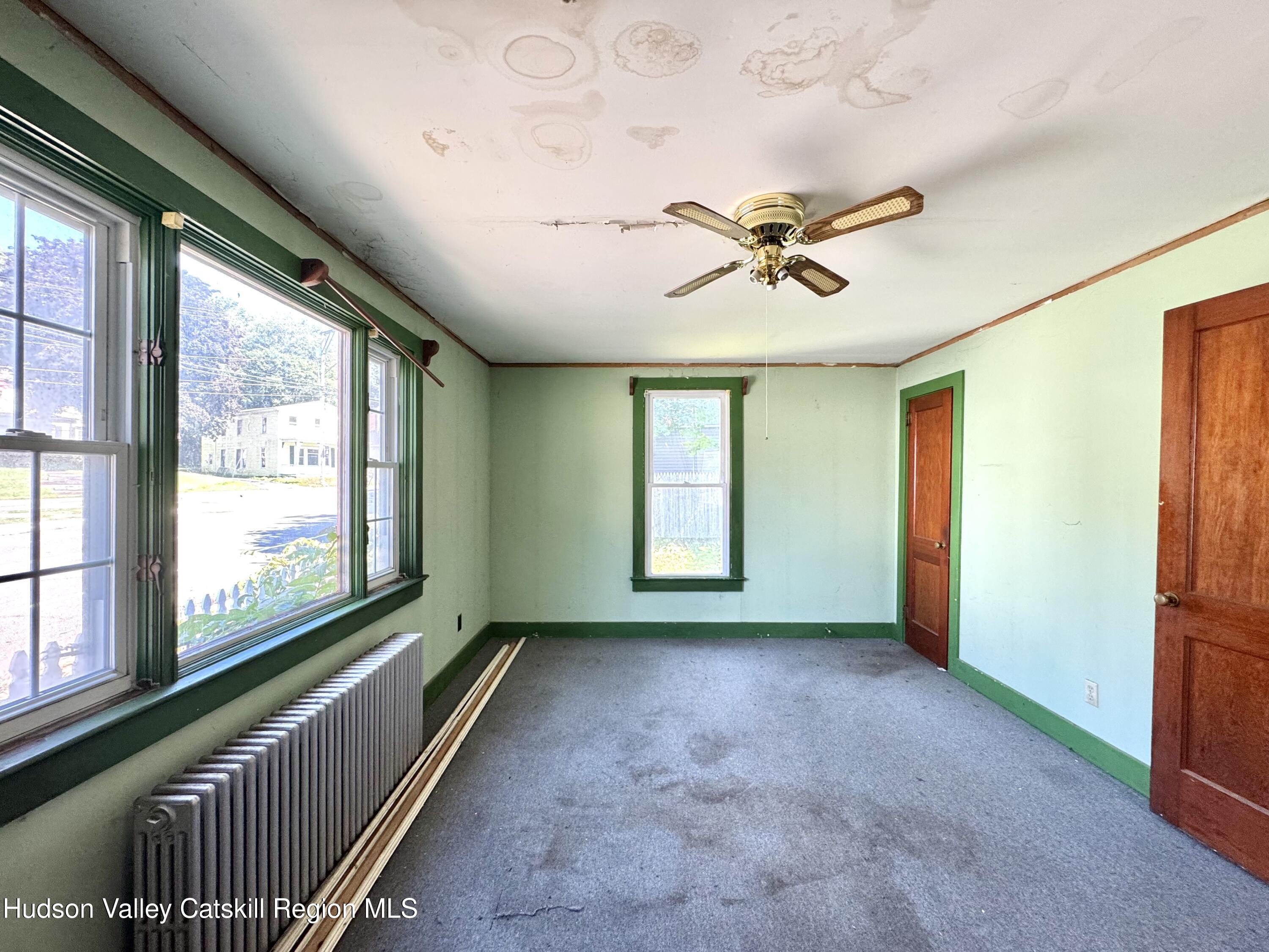 571 Main Street